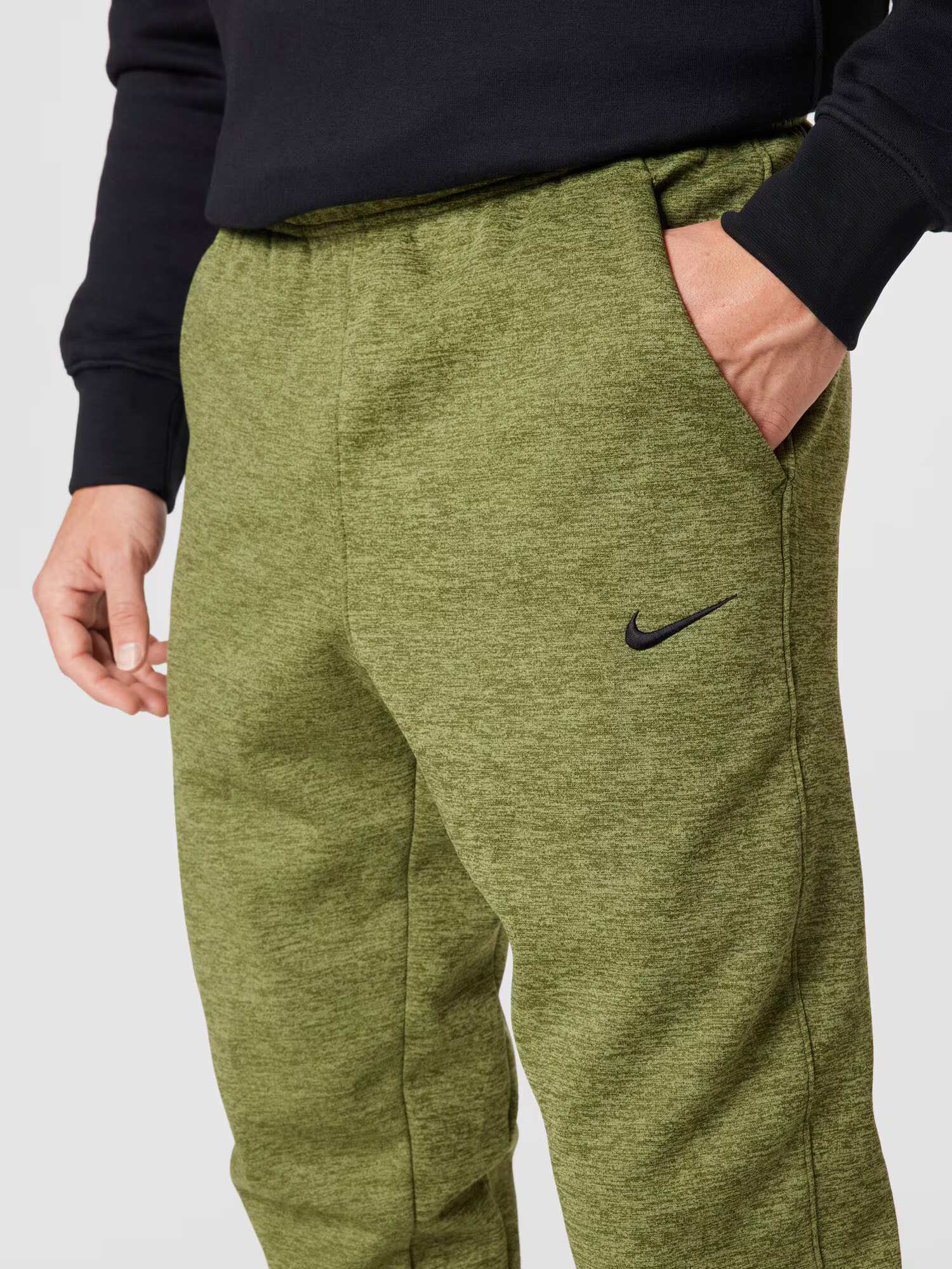 NIKE Pantaloni sport verde / negru - Pled.ro