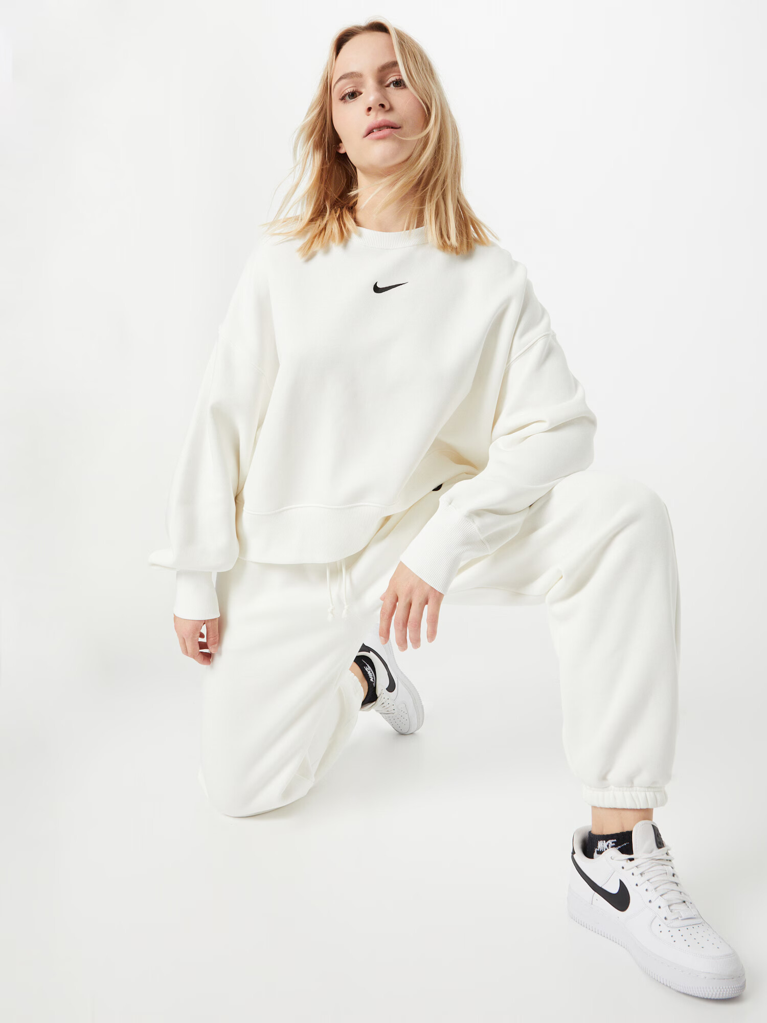 Nike Sportswear Bluză de molton 'Phoenix Fleece' bej deschis - Pled.ro