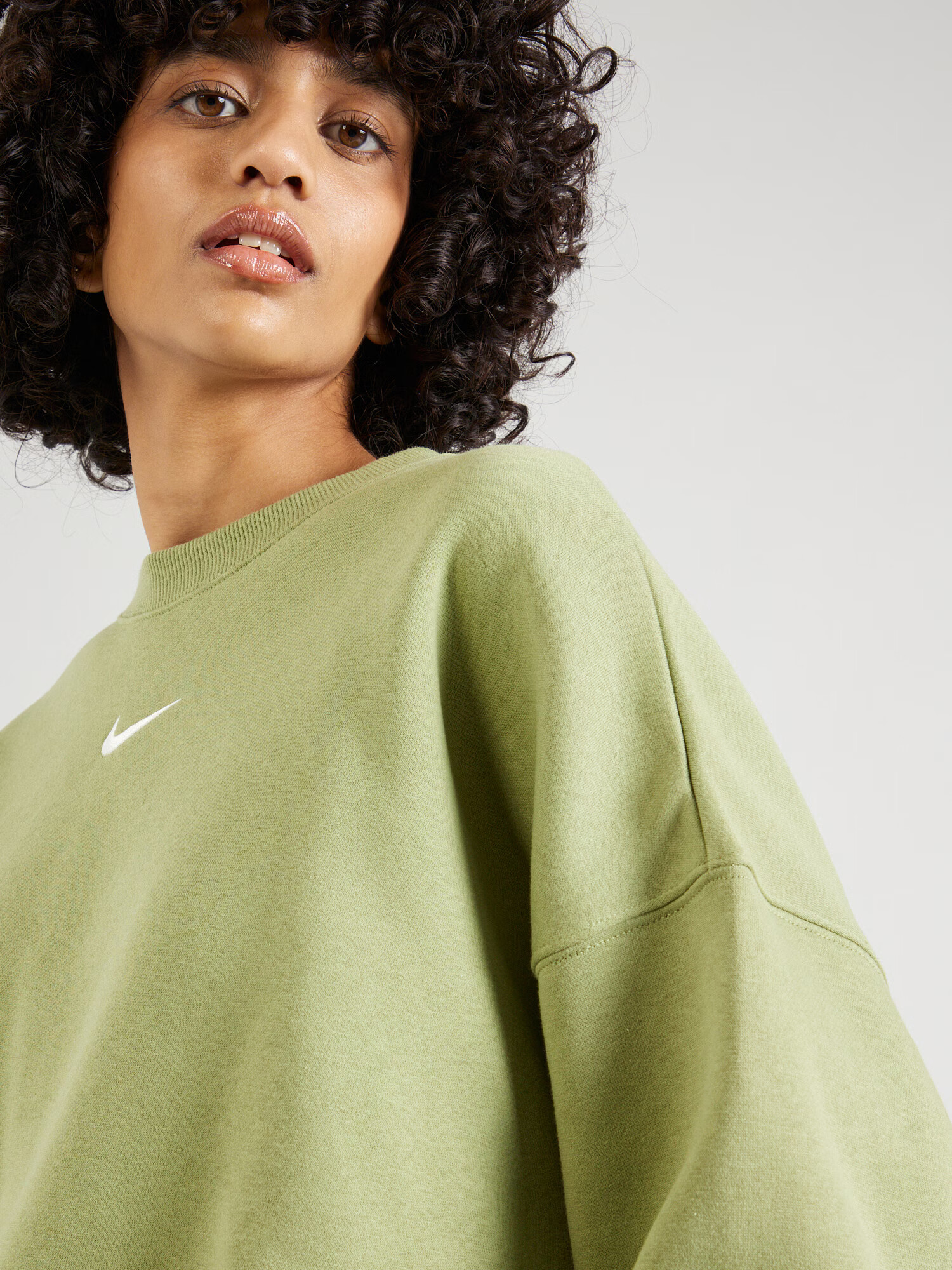 Nike Sportswear Bluză de molton 'Phoenix Fleece' bej / verde măr - Pled.ro