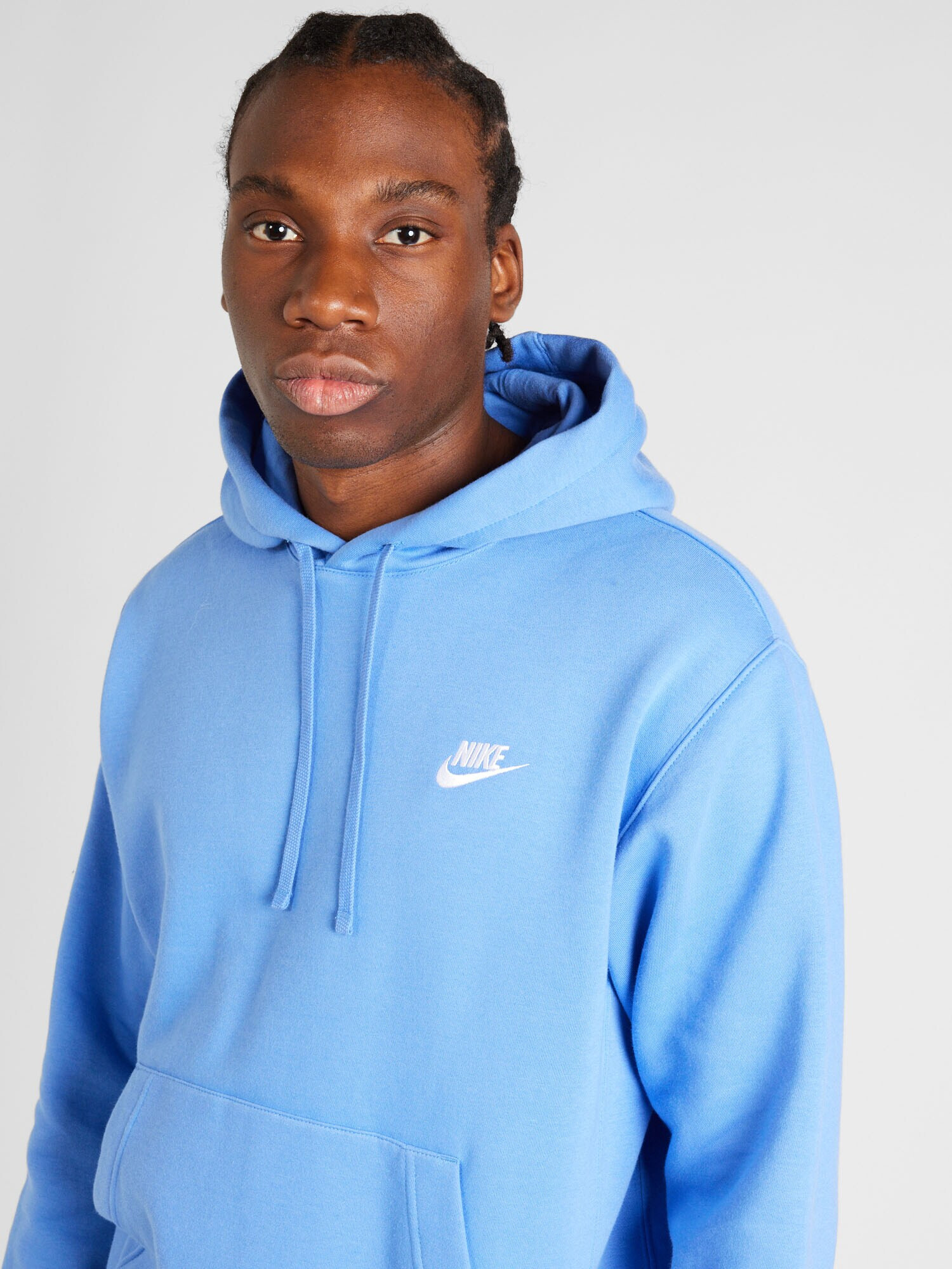 Nike Sportswear Bluză de molton 'Club Fleece' azuriu / alb - Pled.ro