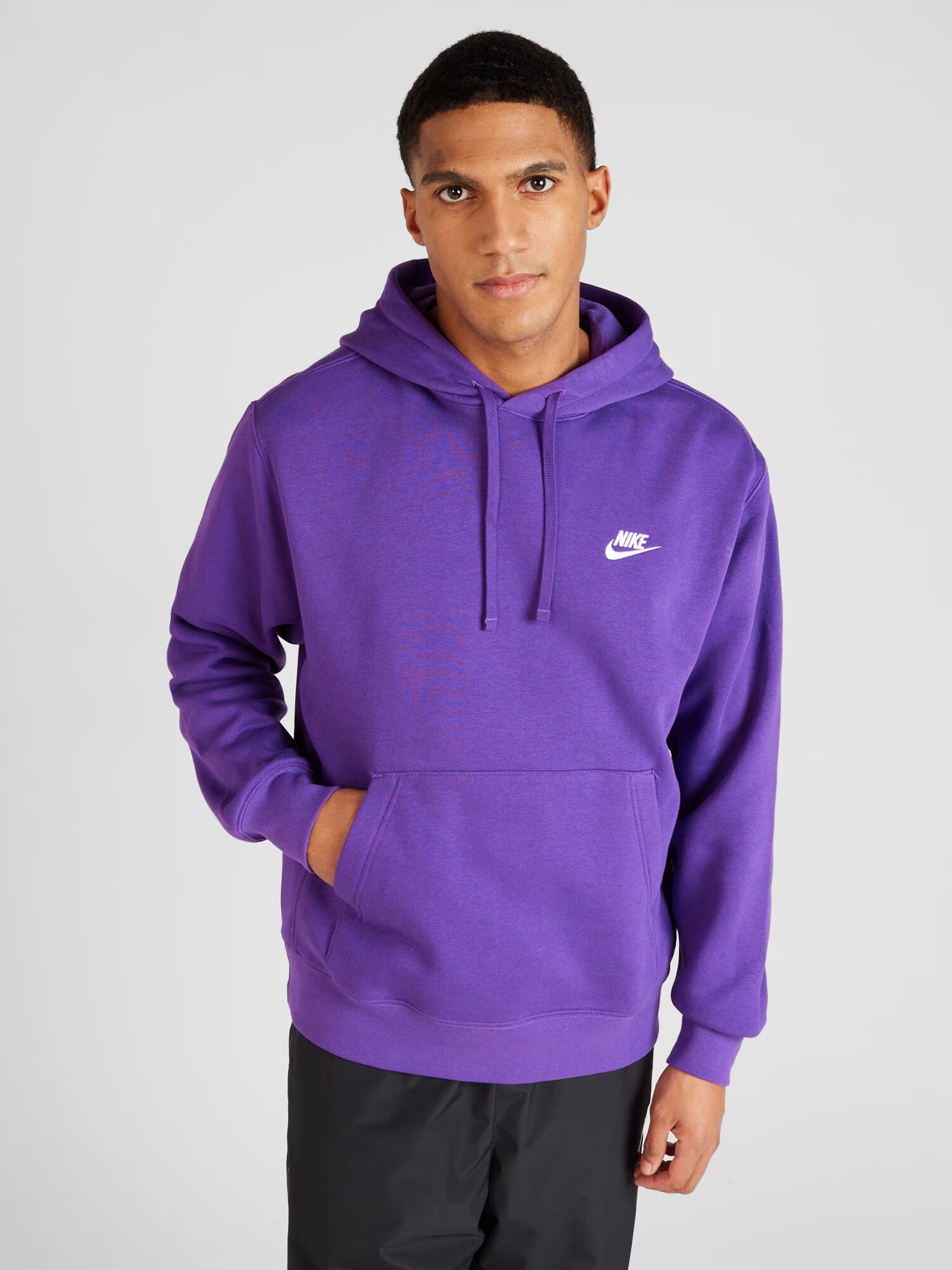 Nike Sportswear Bluză de molton 'Club Fleece' lila / alb - Pled.ro