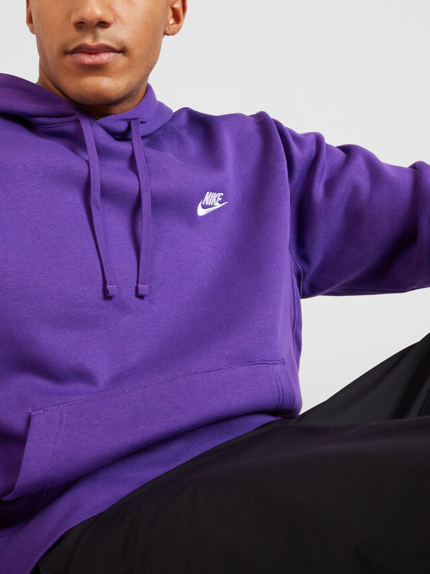 Nike Sportswear Bluză de molton 'Club Fleece' lila / alb - Pled.ro