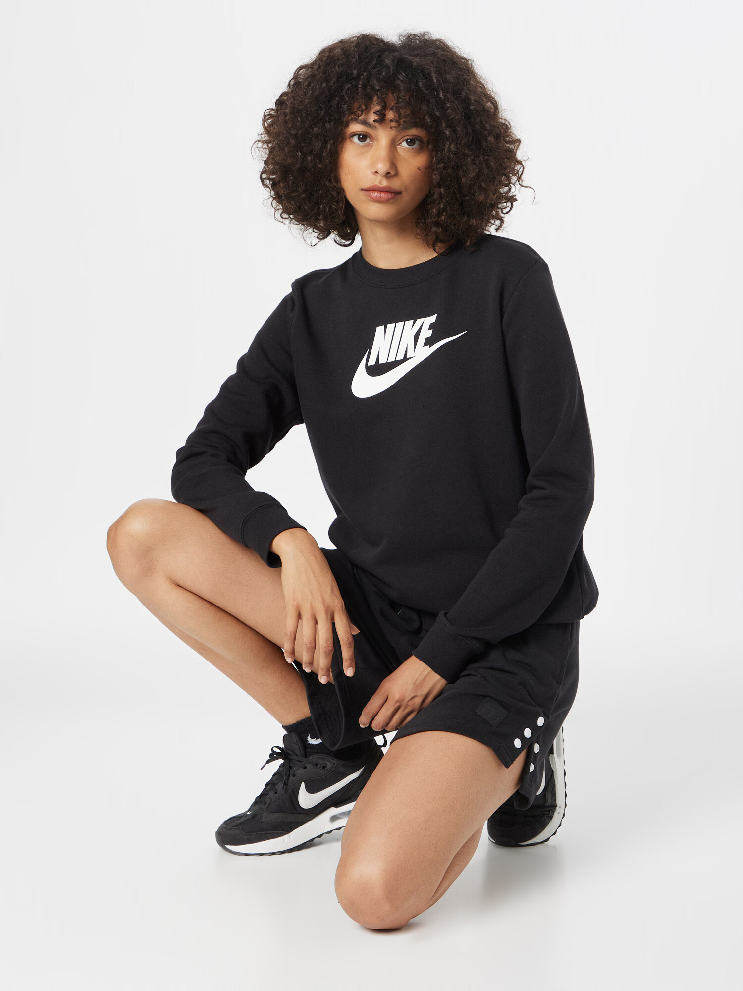 Nike Sportswear Bluză de molton negru / alb - Pled.ro