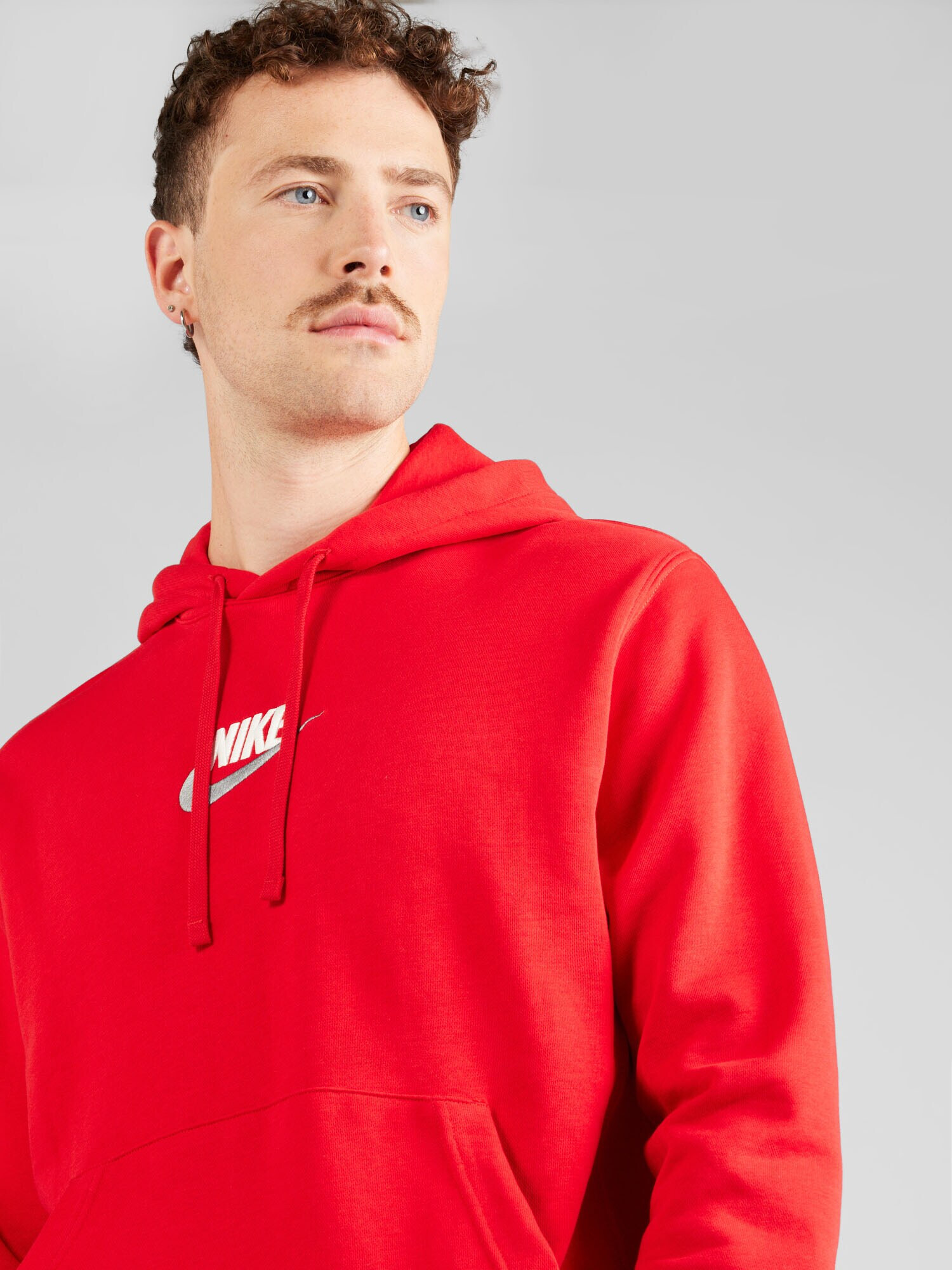 Nike Sportswear Bluză de molton roșu / argintiu / alb - Pled.ro