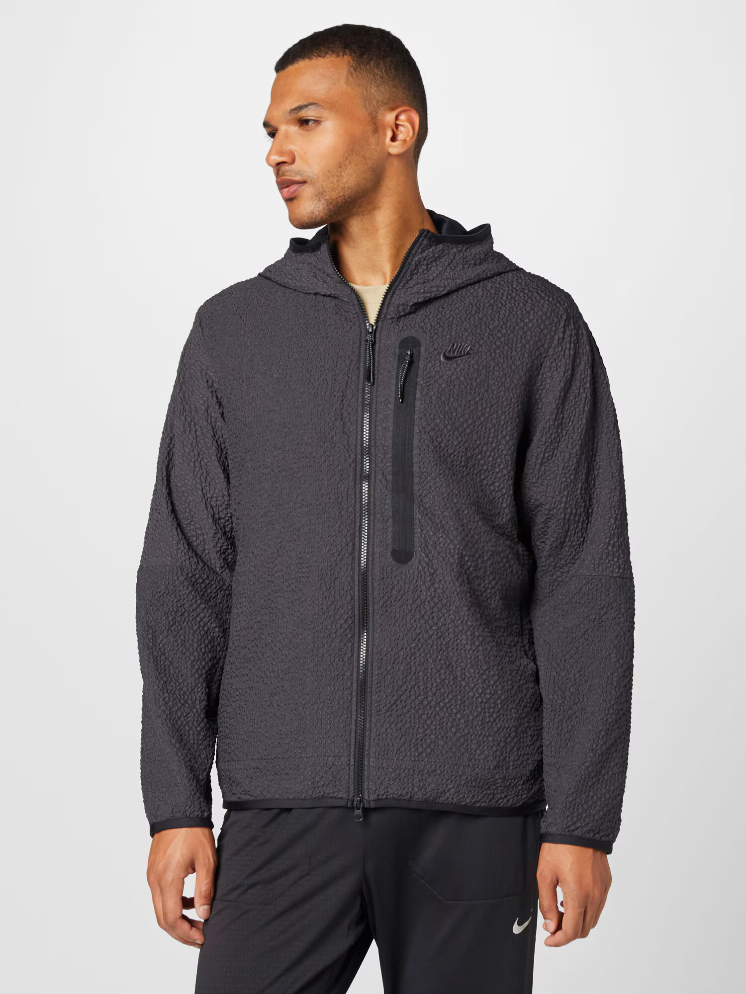 Nike Sportswear Bluză de molton gri metalic / negru - Pled.ro