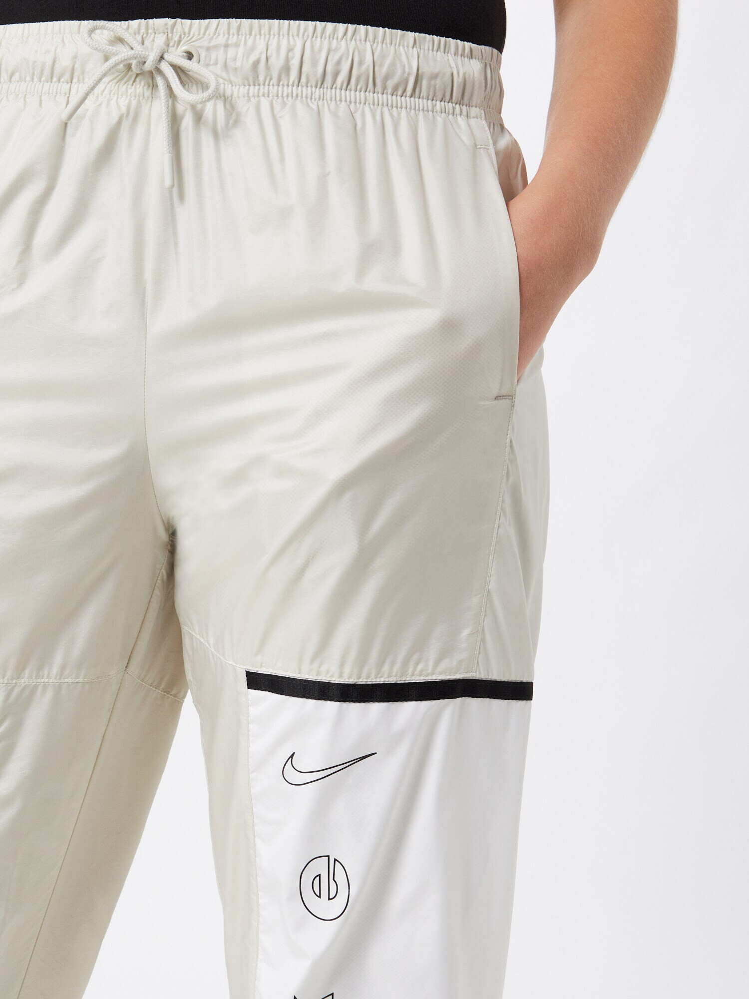 Nike Sportswear Pantaloni bej / negru / alb - Pled.ro