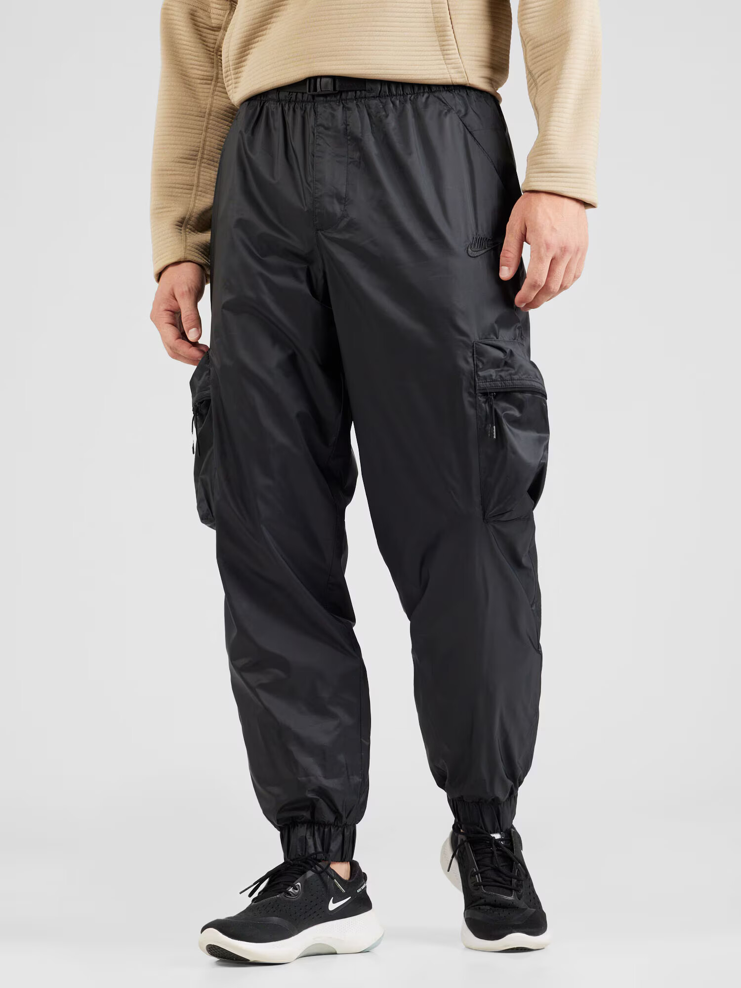 Nike Sportswear Pantaloni cu buzunare negru - Pled.ro