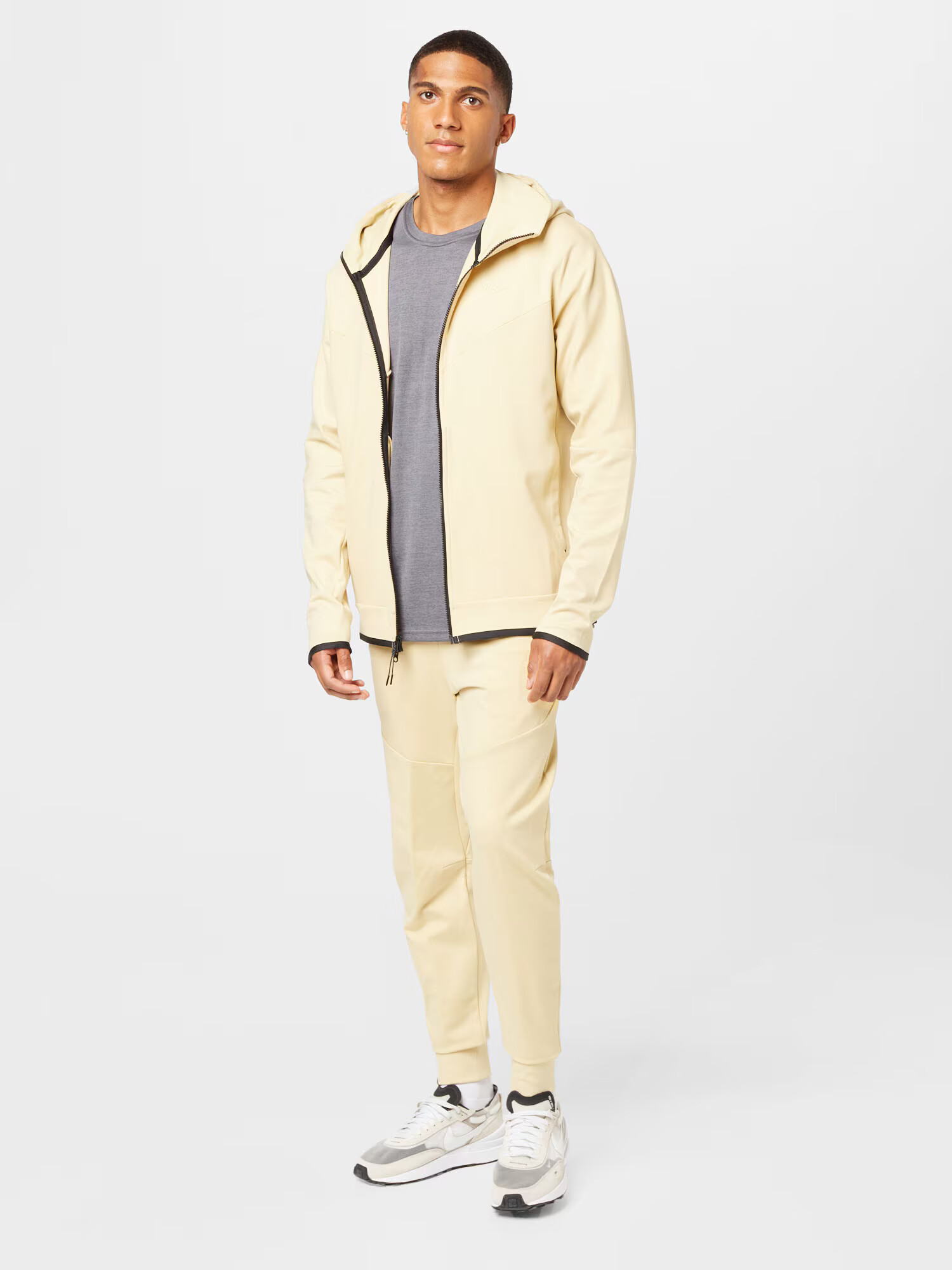 Nike Sportswear Pantaloni galben pastel - Pled.ro