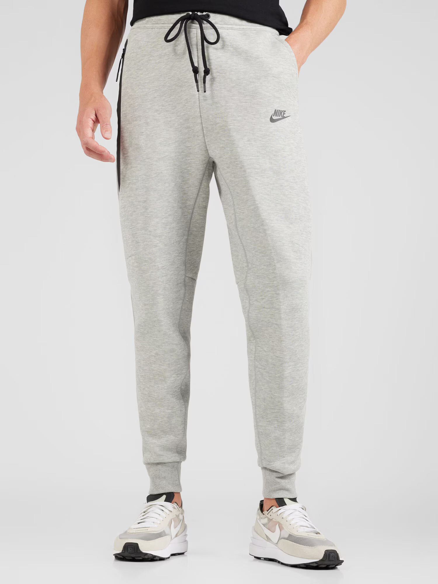 Nike Sportswear Pantaloni 'TECH FLEECE' gri amestecat / negru - Pled.ro