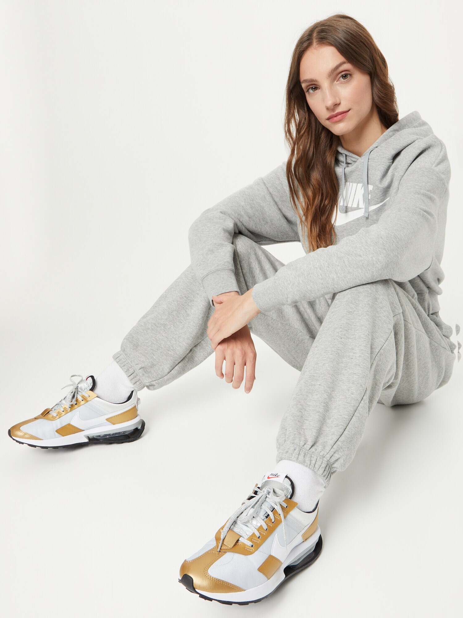 Nike Sportswear Pantaloni gri închis / alb - Pled.ro