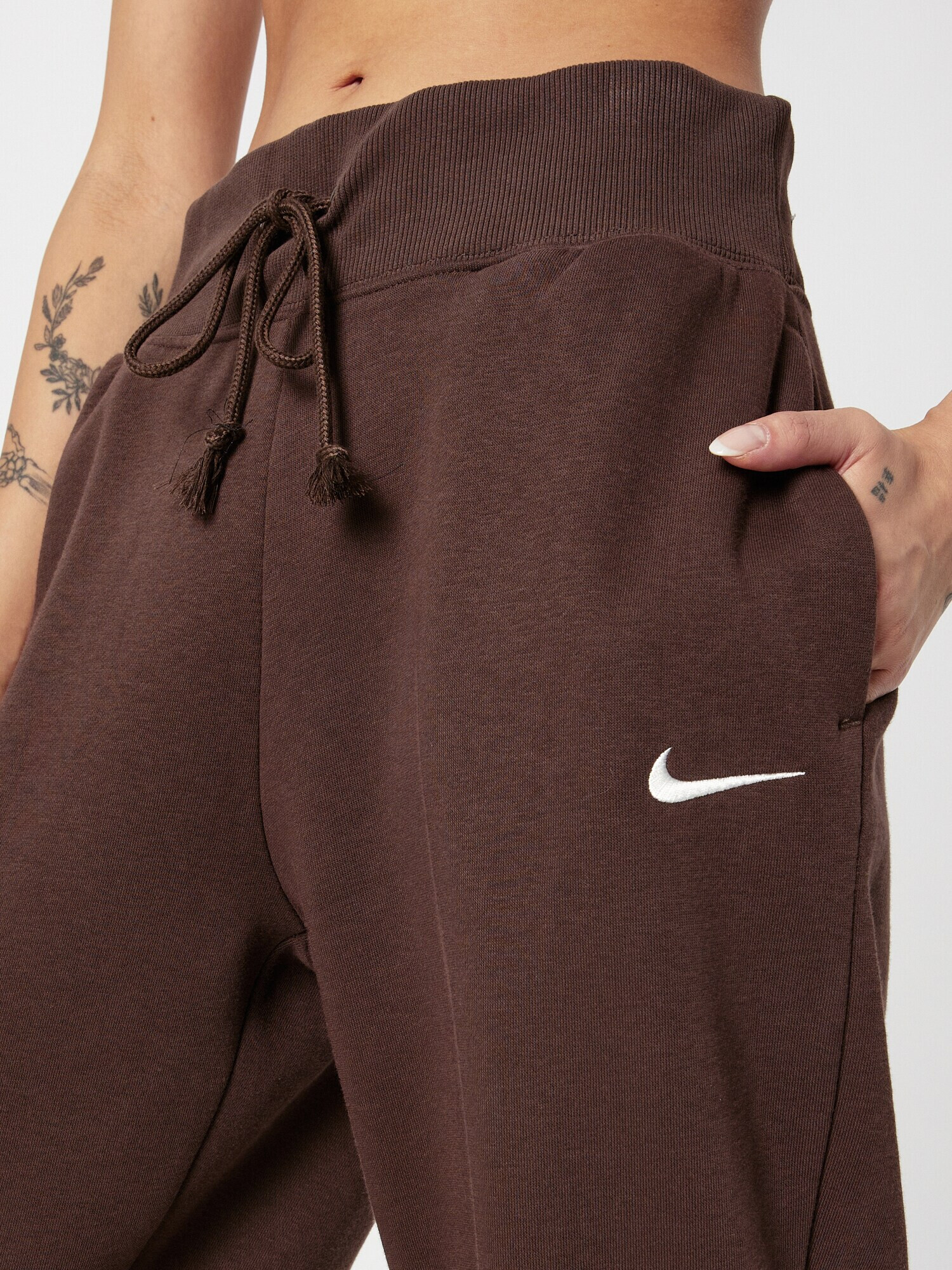 Nike Sportswear Pantaloni maro / alb - Pled.ro