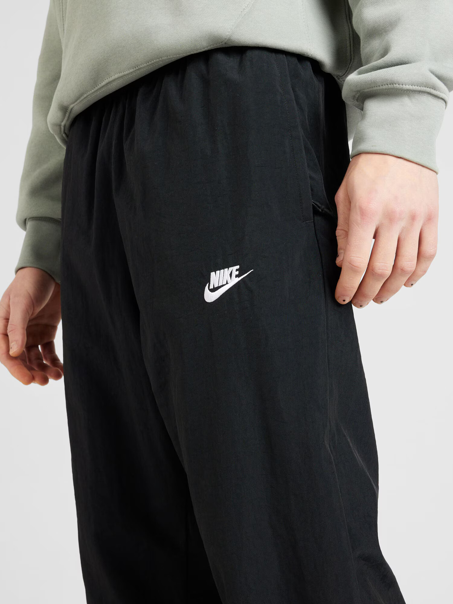 Nike Sportswear Pantaloni negru / alb - Pled.ro