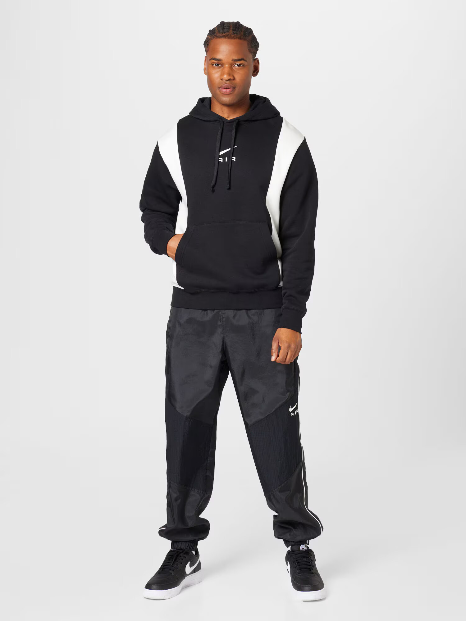 Nike Sportswear Pantaloni sport negru / alb - Pled.ro