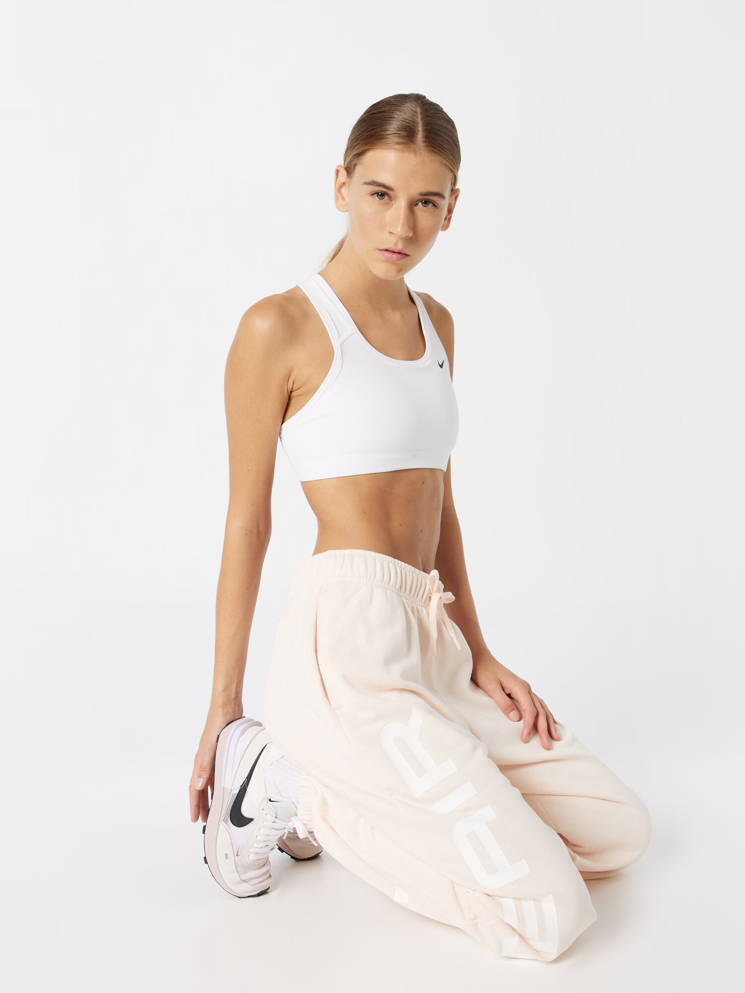 Nike Sportswear Pantaloni roz / alb - Pled.ro