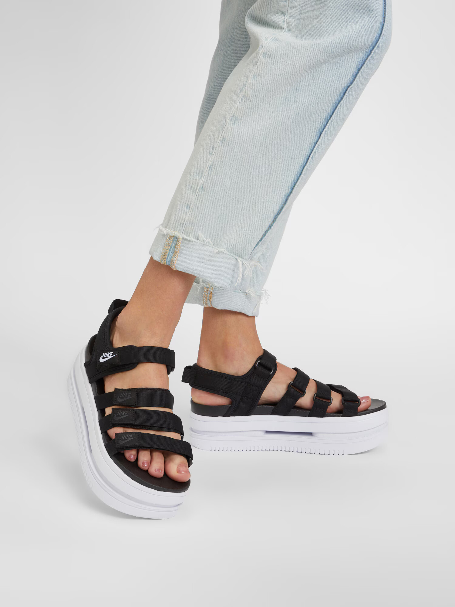 Nike Sportswear Sandale 'ICON CLASSIC SANDAL' negru / alb - Pled.ro