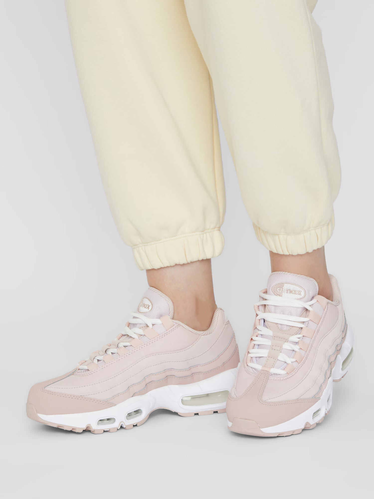 Nike Sportswear Sneaker low 'Air Max 95' roz / roz pal / roz pastel / alb - Pled.ro