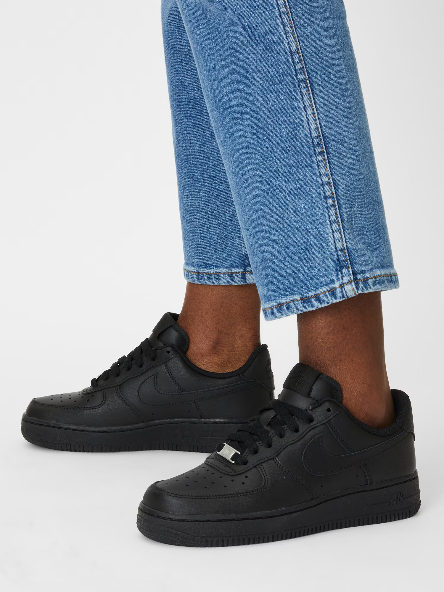 Nike Sportswear Sneaker low 'AIR FORCE 1 07' negru - Pled.ro