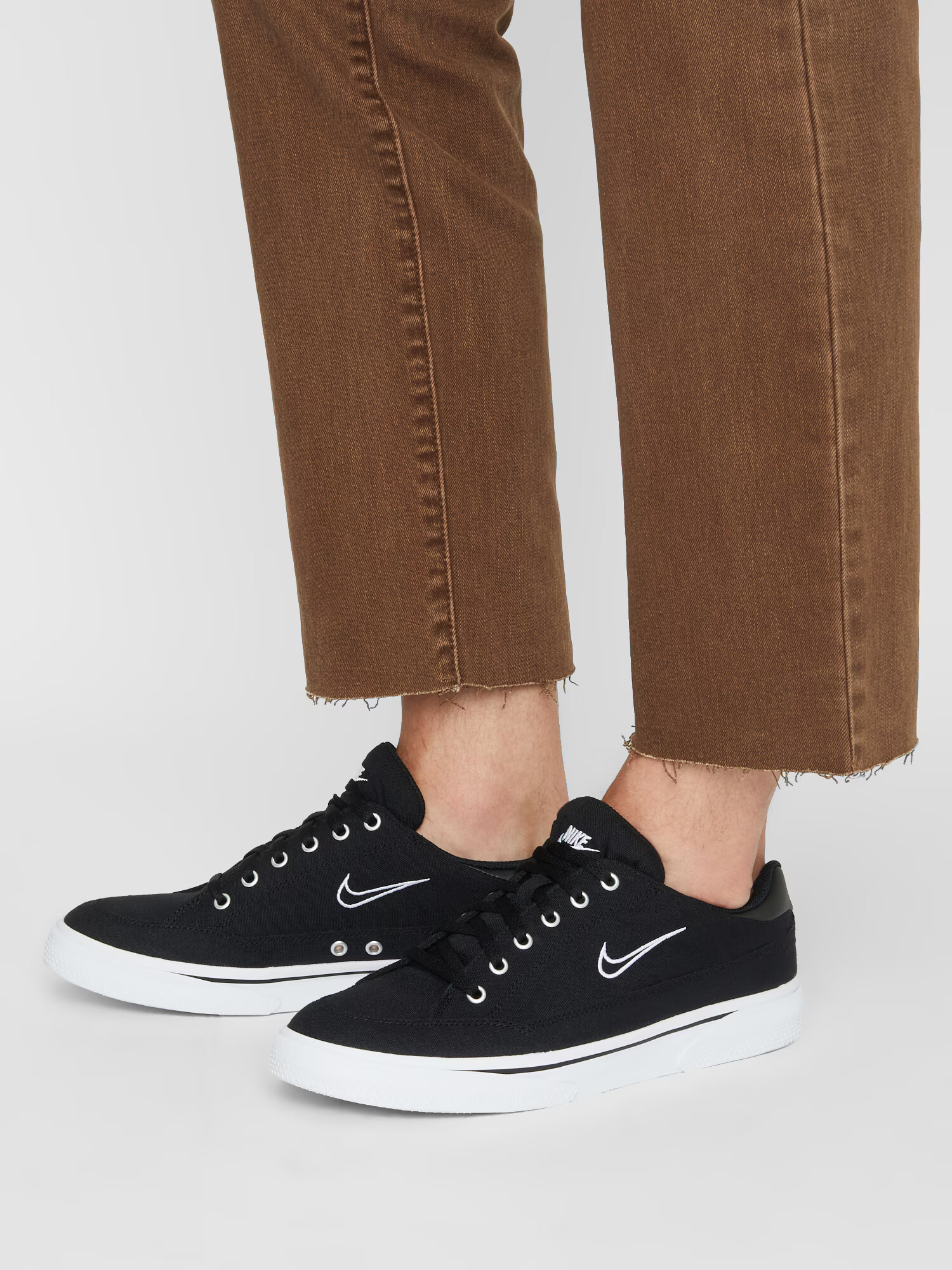 Nike Sportswear Sneaker low 'Retro' negru / alb - Pled.ro