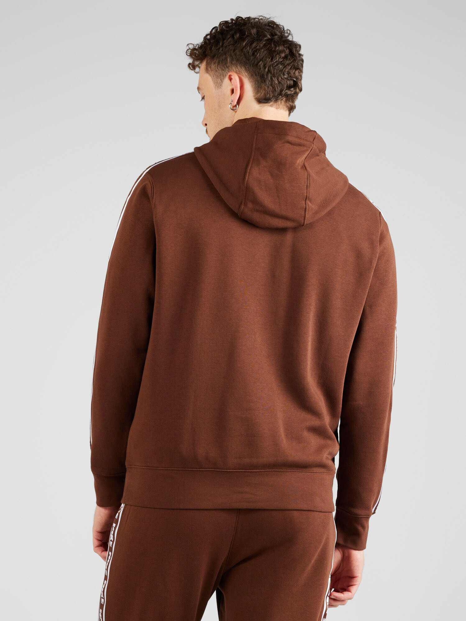 Nike Sportswear Trening 'CLUB FLEECE' castaniu / alb - Pled.ro