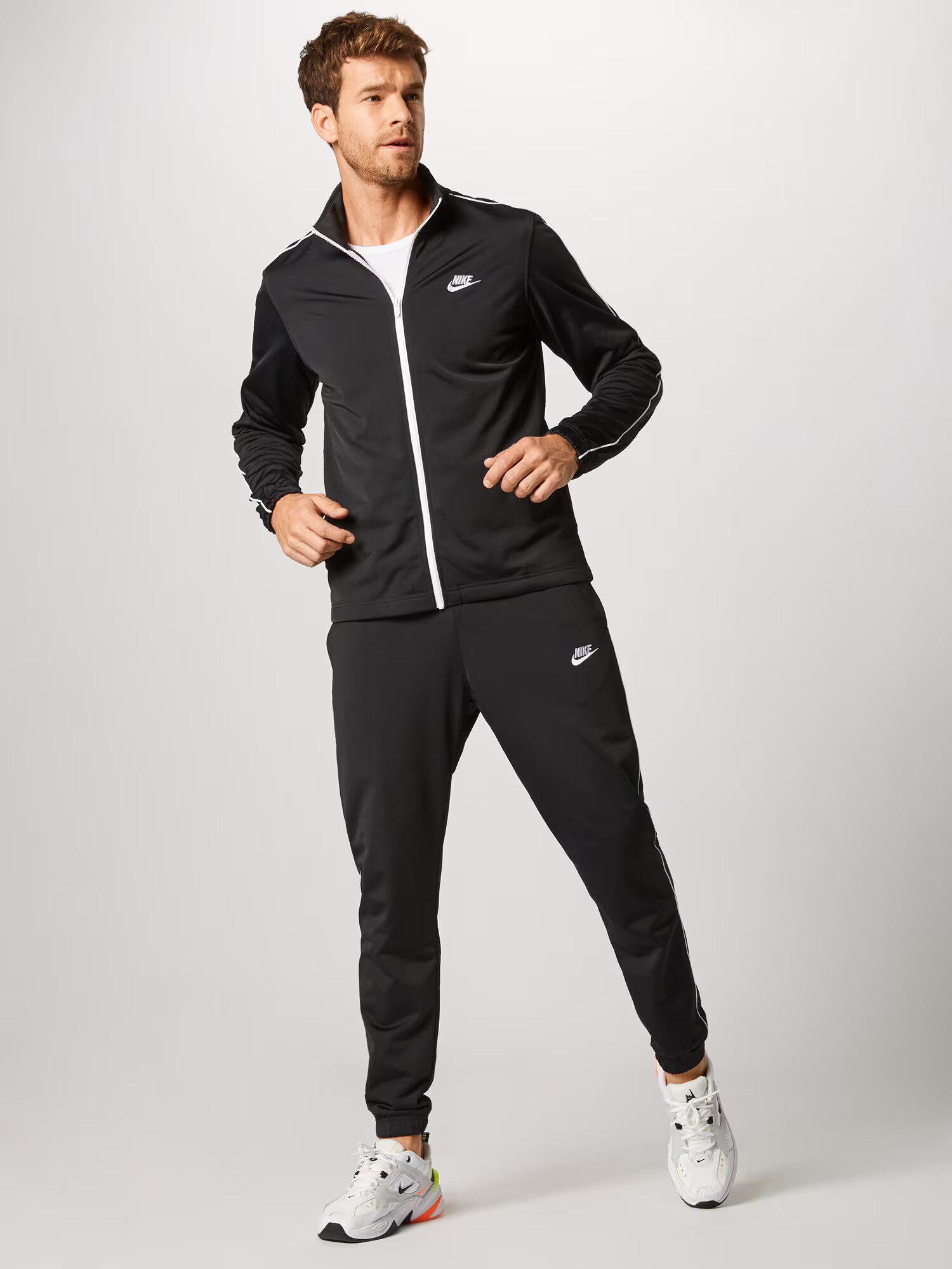 Nike Sportswear Trening negru / alb - Pled.ro