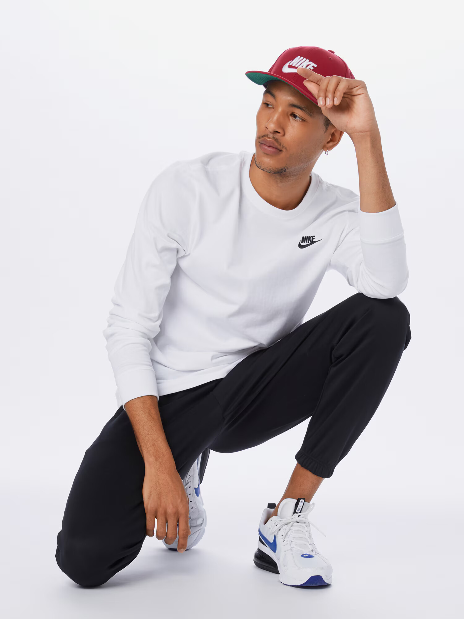 Nike Sportswear Tricou 'Club' negru / alb - Pled.ro