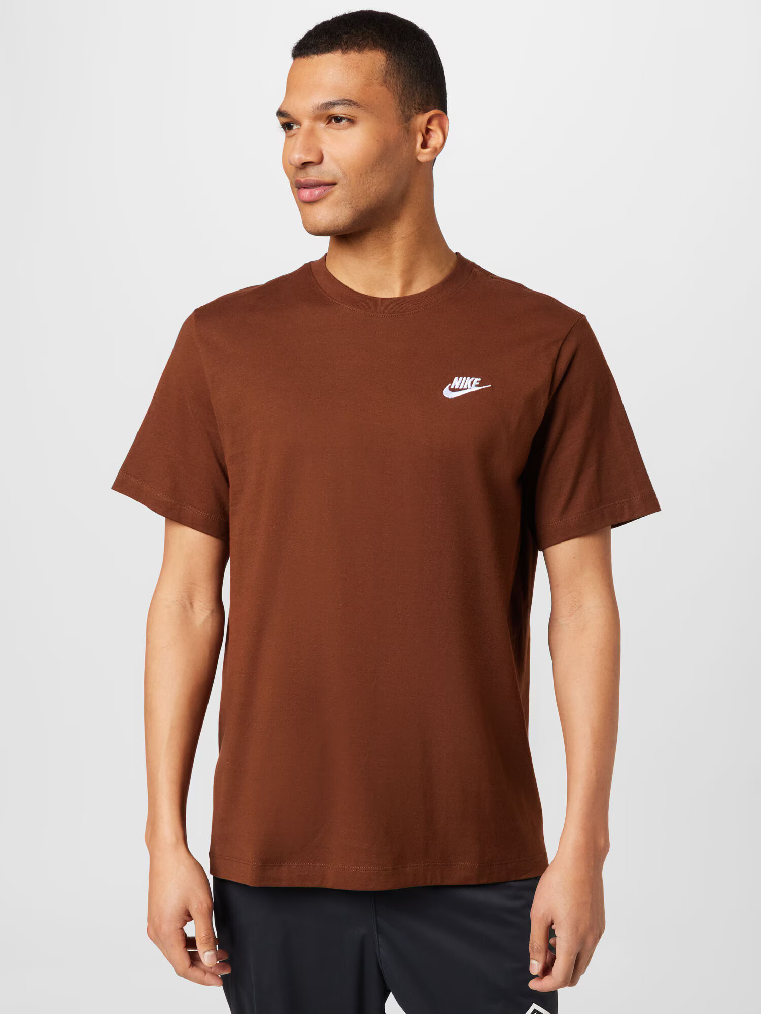 NIKE Tricou 'Club' maro ruginiu / alb - Pled.ro