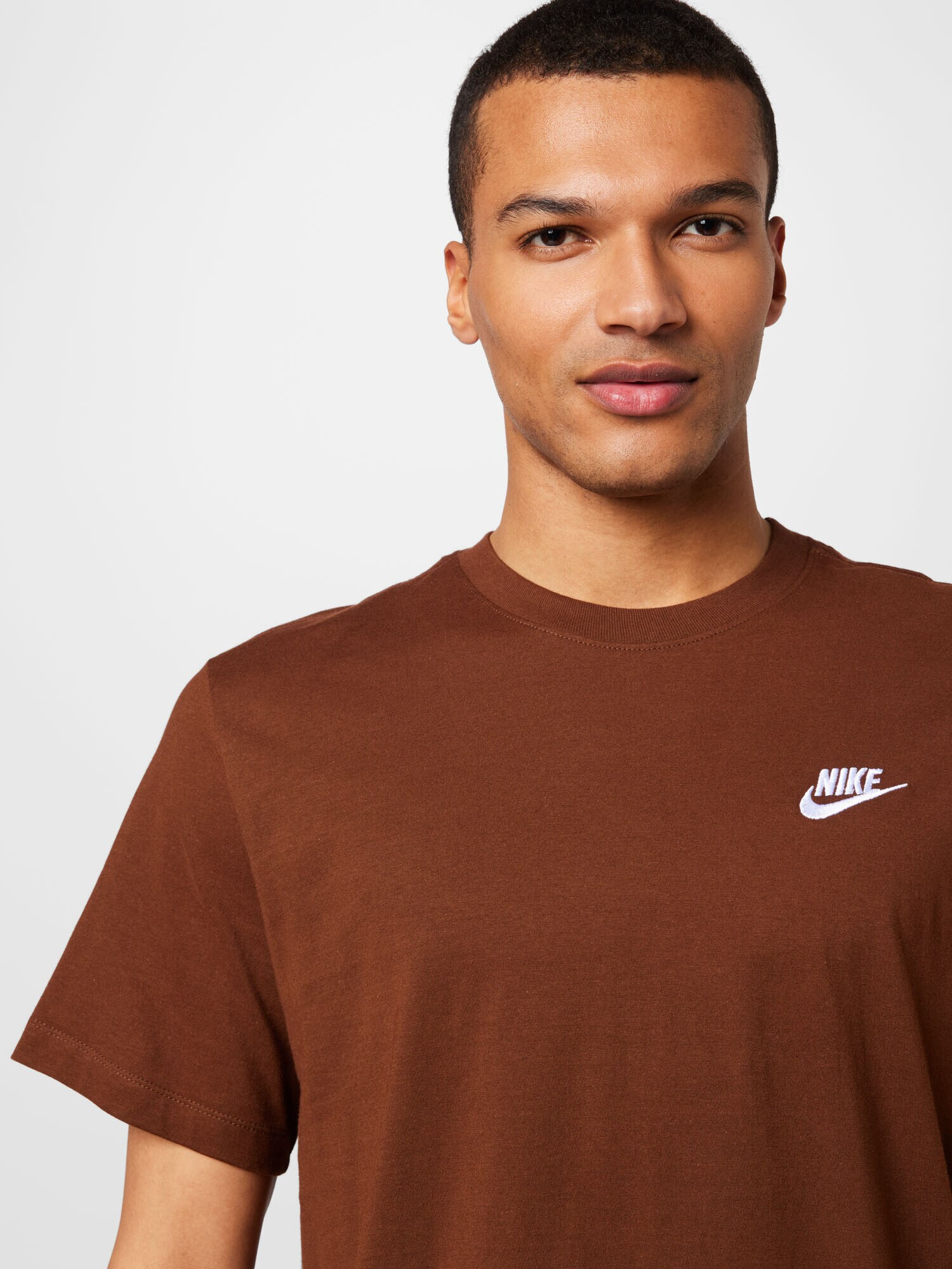 NIKE Tricou 'Club' maro ruginiu / alb - Pled.ro