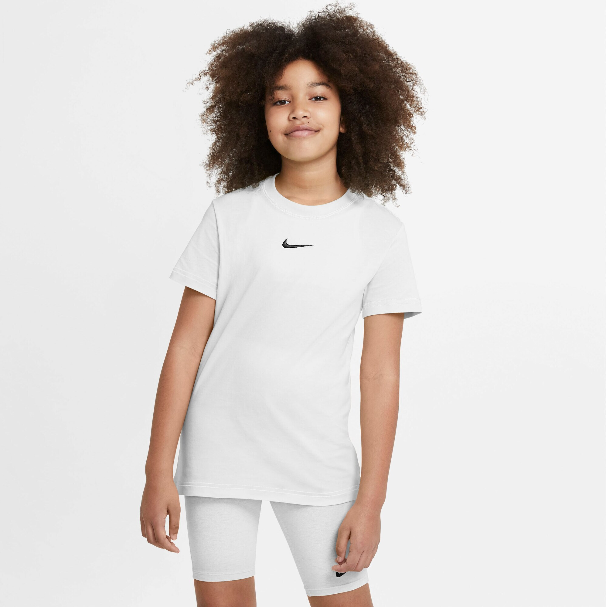 Nike Sportswear Tricou negru / alb - Pled.ro