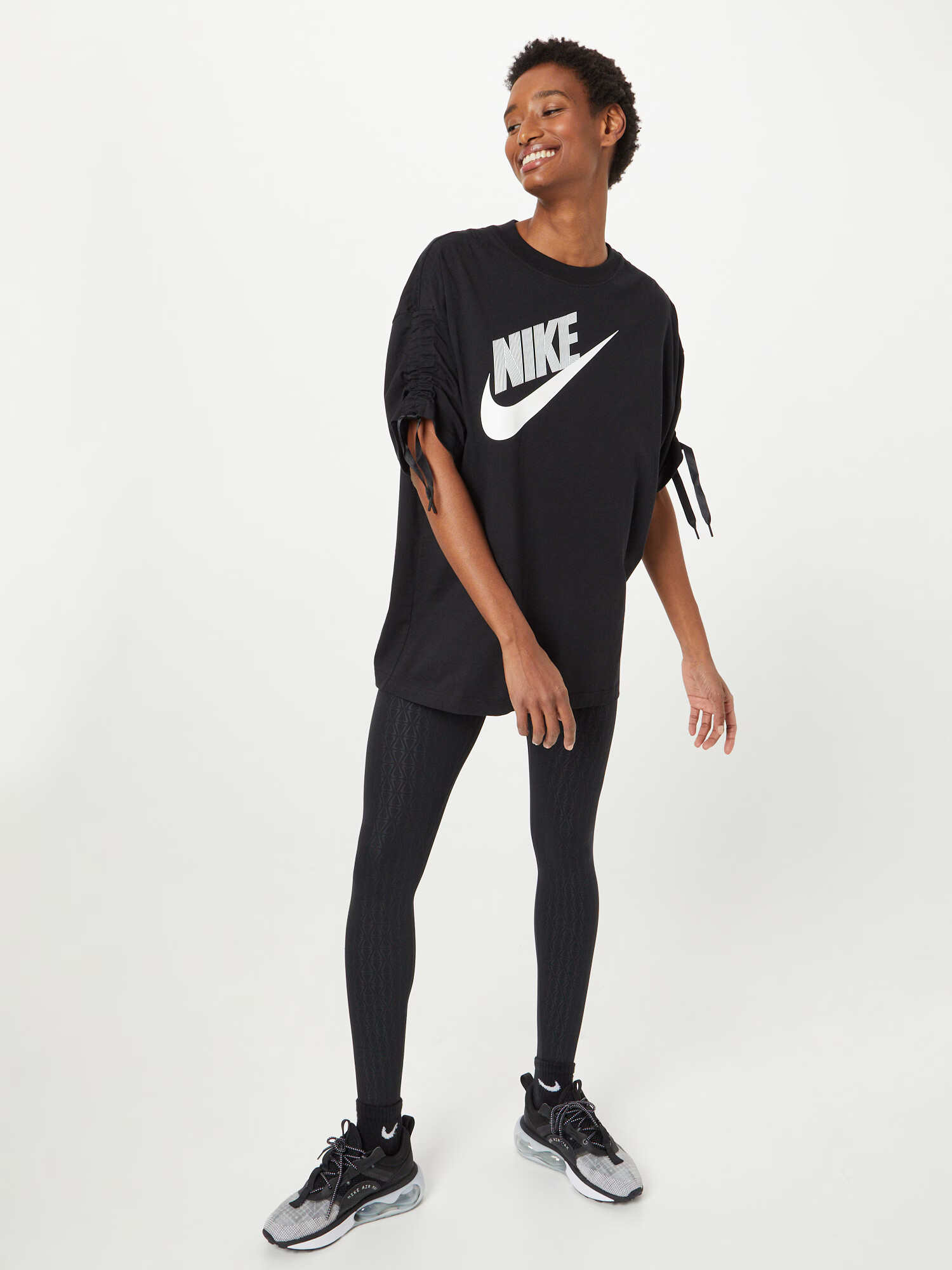 Nike Sportswear Tricou negru / alb - Pled.ro