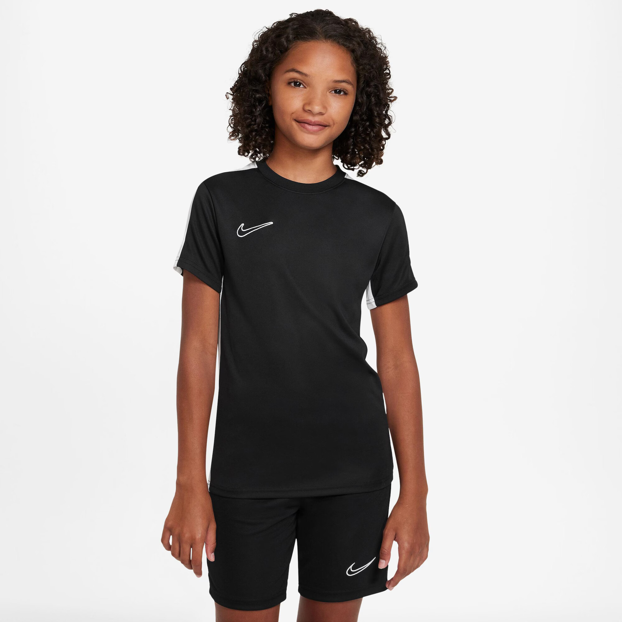 NIKE Tricou funcțional 'Academy23' negru / alb - Pled.ro