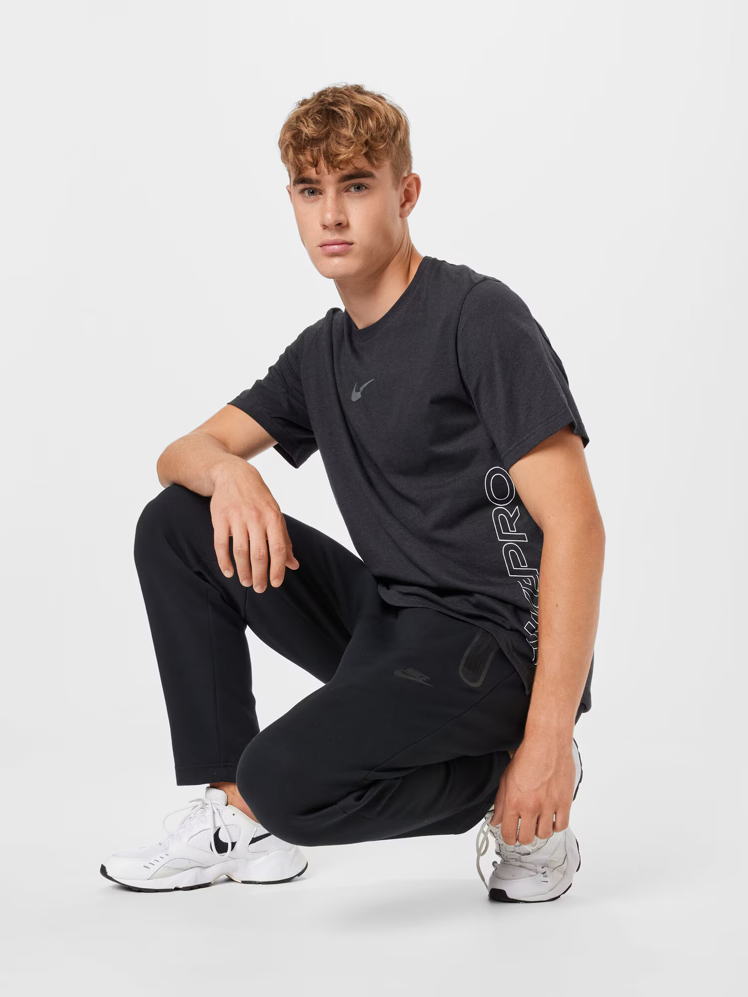 NIKE Tricou funcțional 'BURNOUT' negru amestecat / alb - Pled.ro