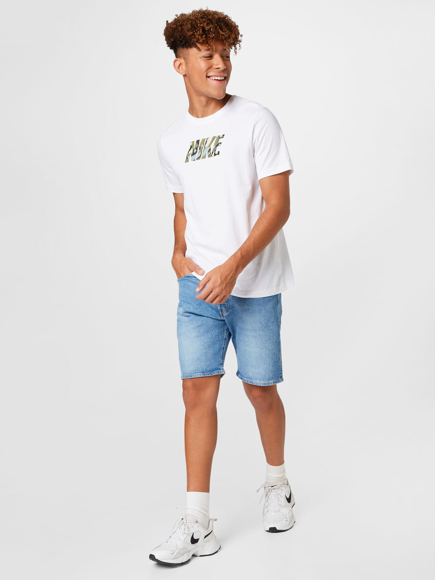 NIKE Tricou funcțional 'Clash' verde / alb - Pled.ro