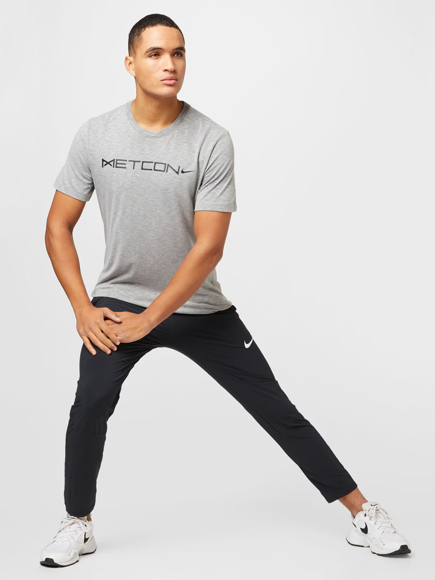 NIKE Tricou funcțional gri amestecat / negru - Pled.ro