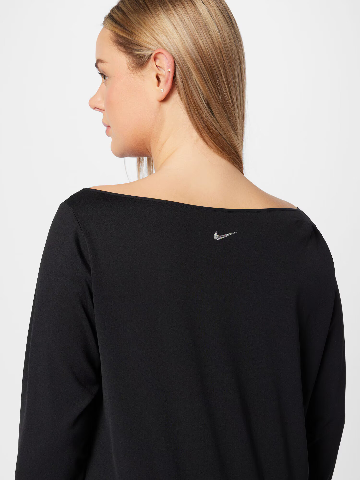 Nike Sportswear Tricou funcțional 'LUXE' negru / alb - Pled.ro