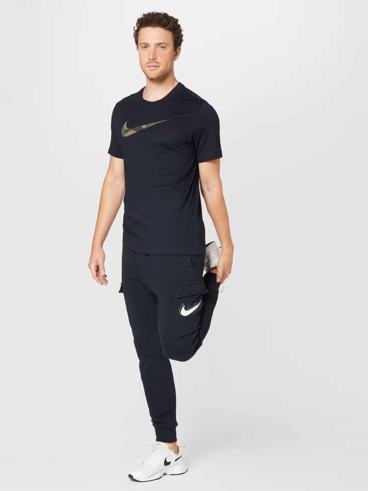 NIKE Tricou funcțional mai multe culori / negru - Pled.ro