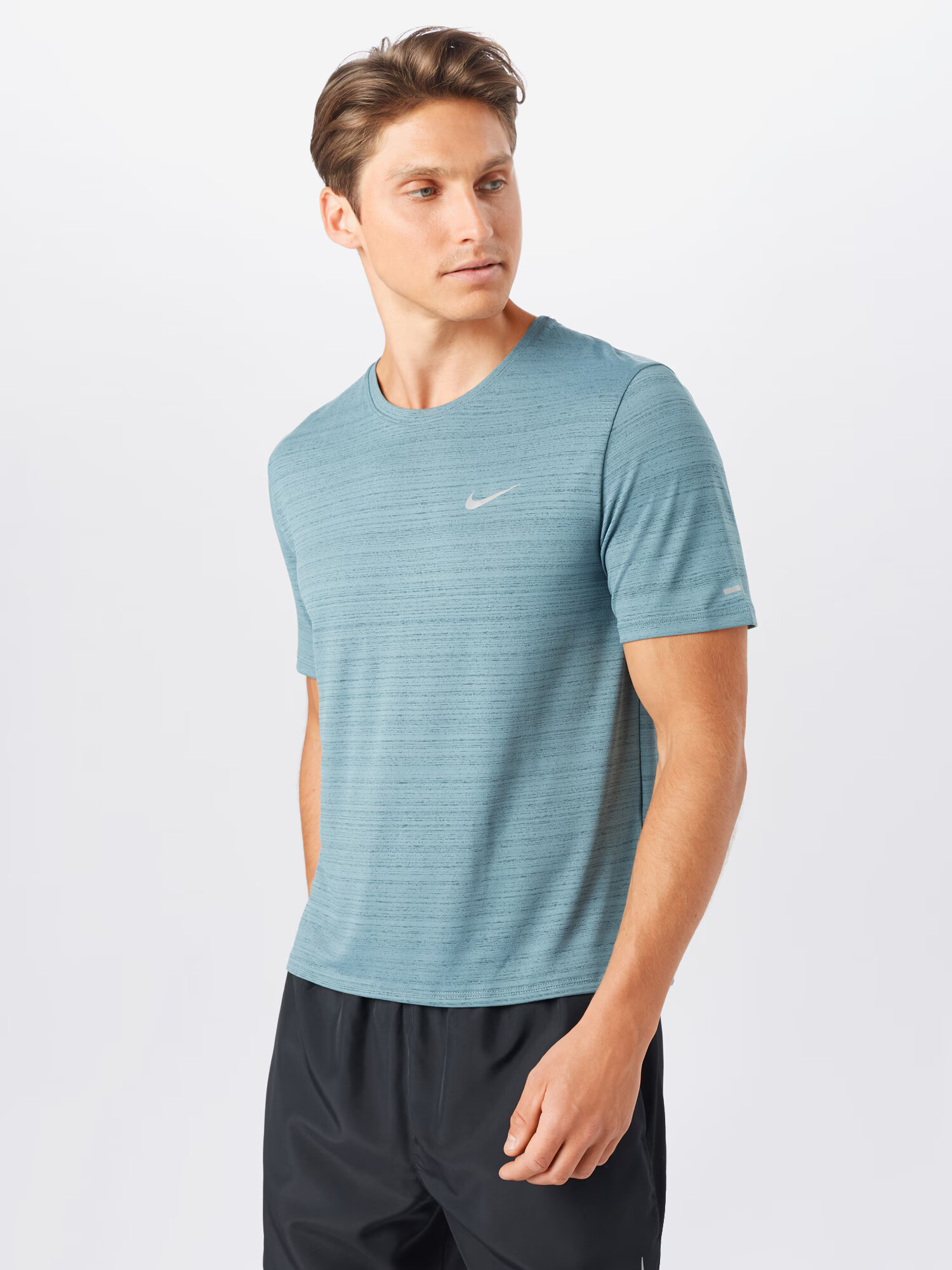 NIKE Tricou funcțional 'Miler' albastru deschis - Pled.ro