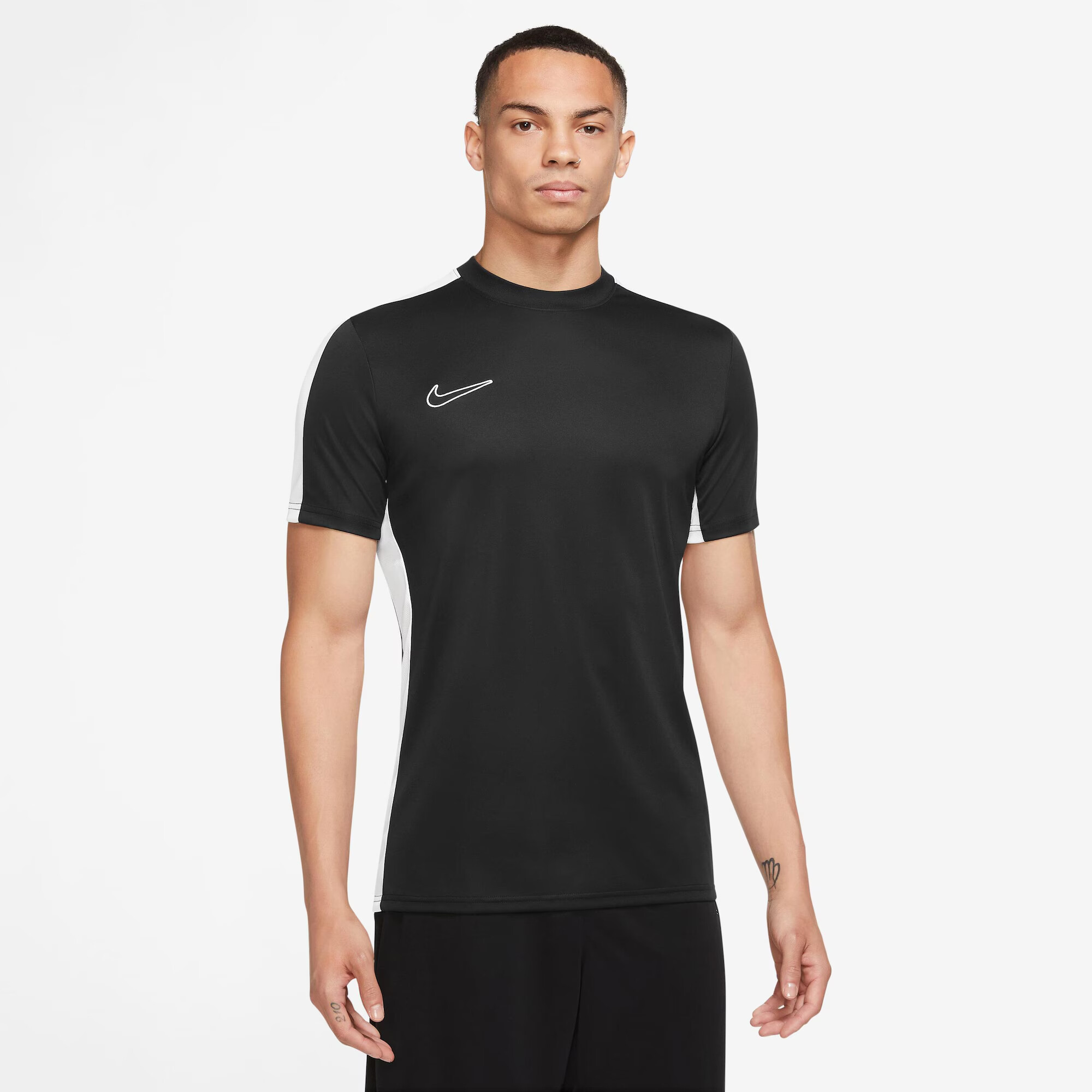 NIKE Tricou funcțional negru / alb - Pled.ro