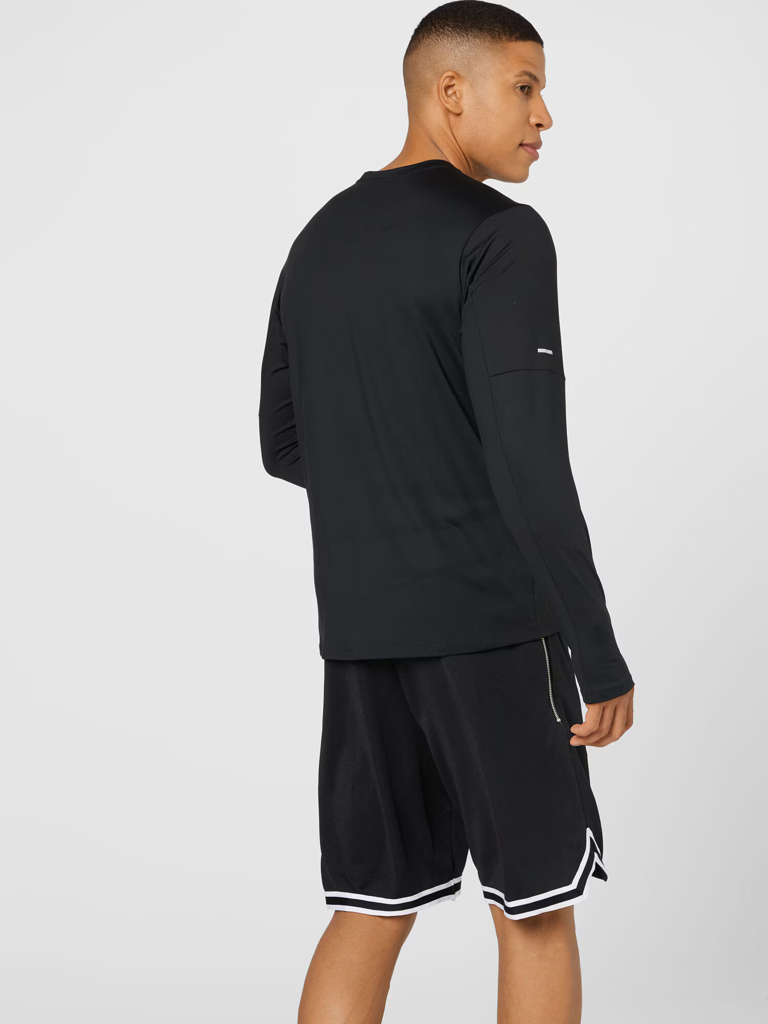 NIKE Tricou funcțional negru / alb - Pled.ro