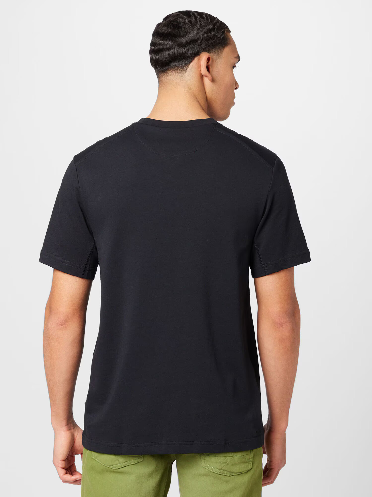 NIKE Tricou funcțional 'Primary' negru - Pled.ro