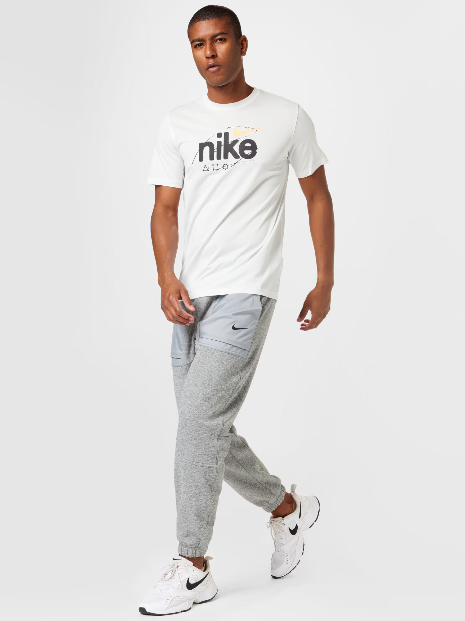 NIKE Tricou funcțional 'WILD CLASH' galben pastel / negru / alb - Pled.ro