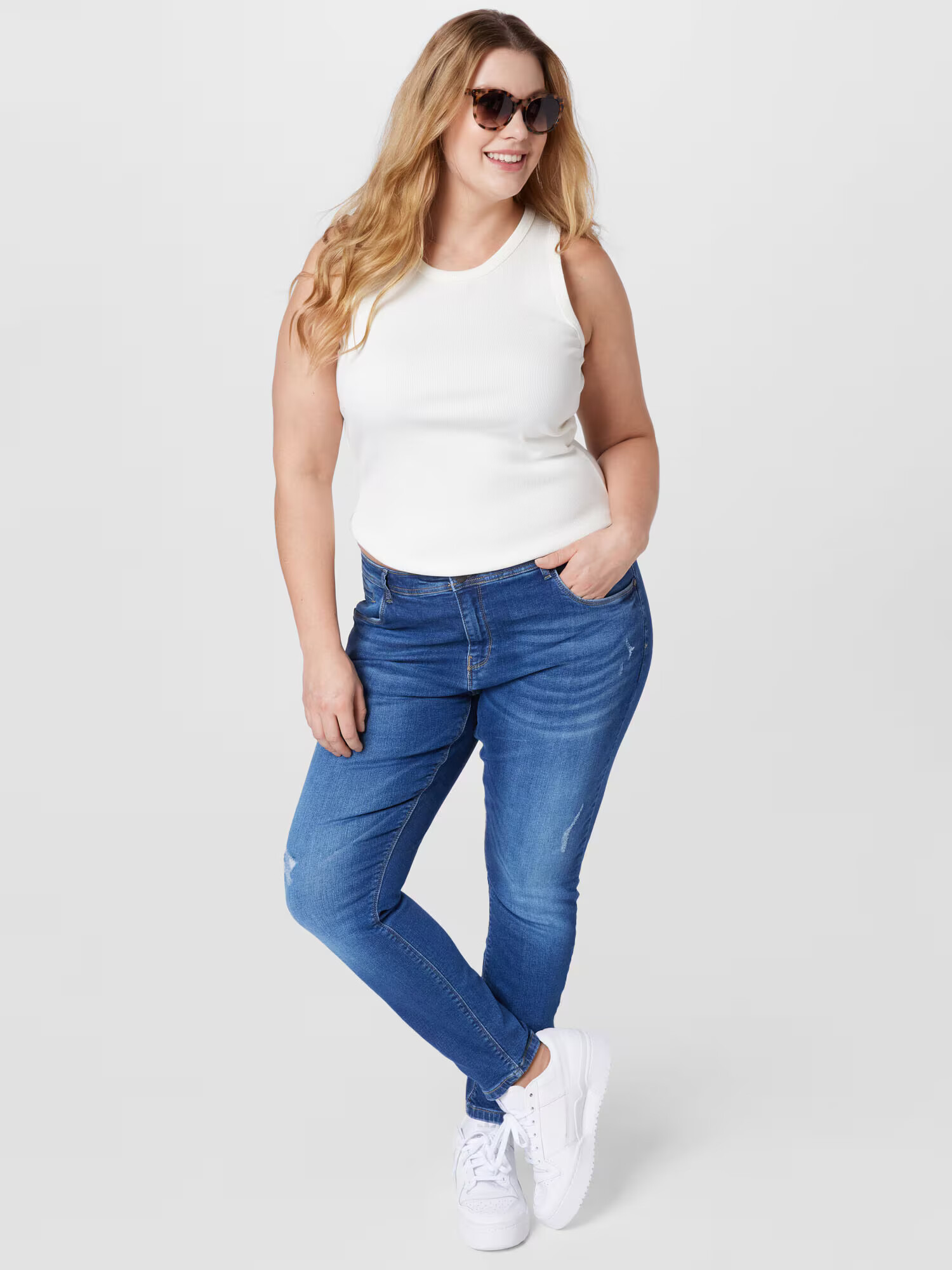 Noisy May Curve Jeans 'KIMMY' albastru denim - Pled.ro