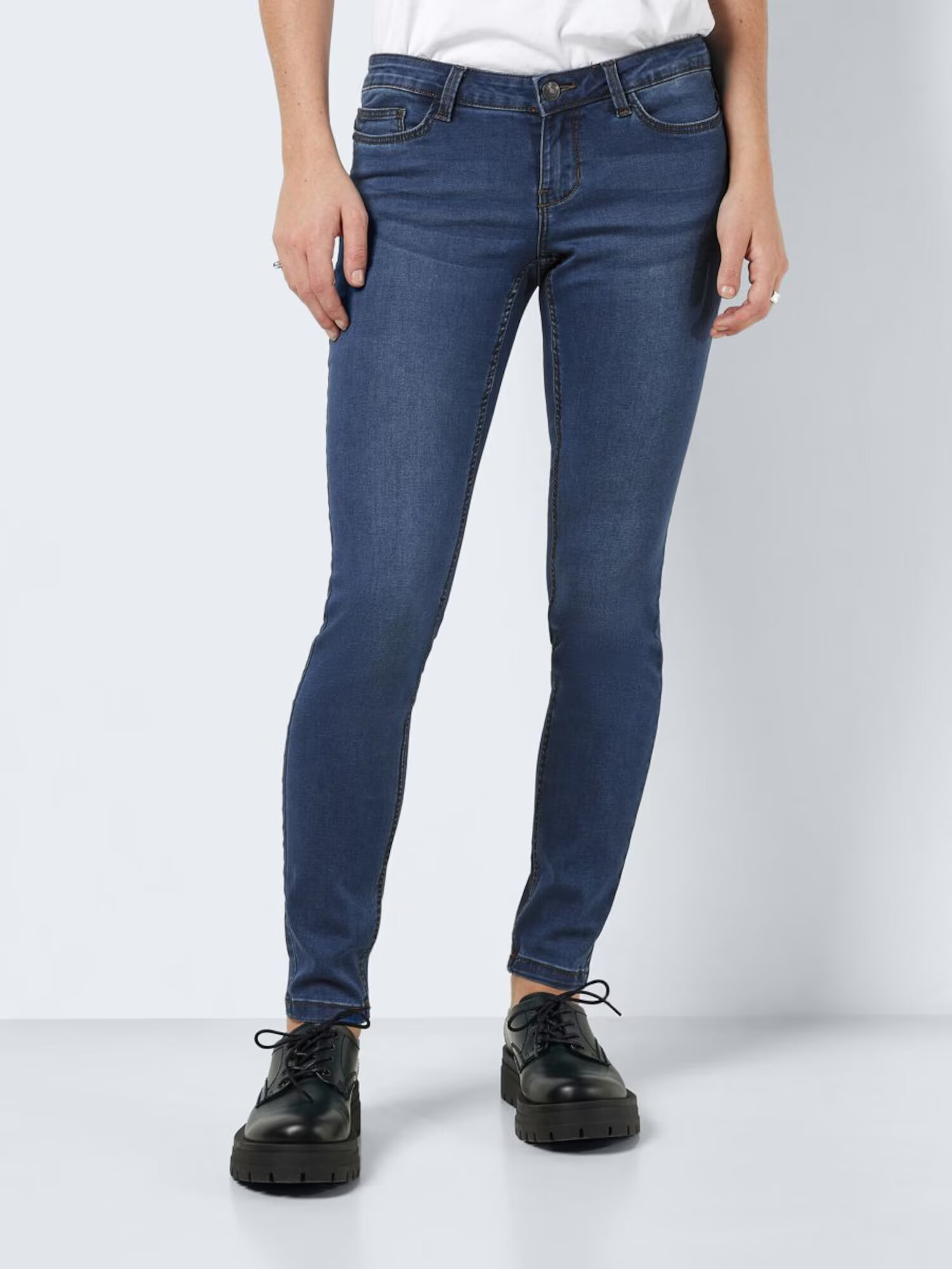 Noisy may Jeans 'Allie' albastru denim / maro - Pled.ro