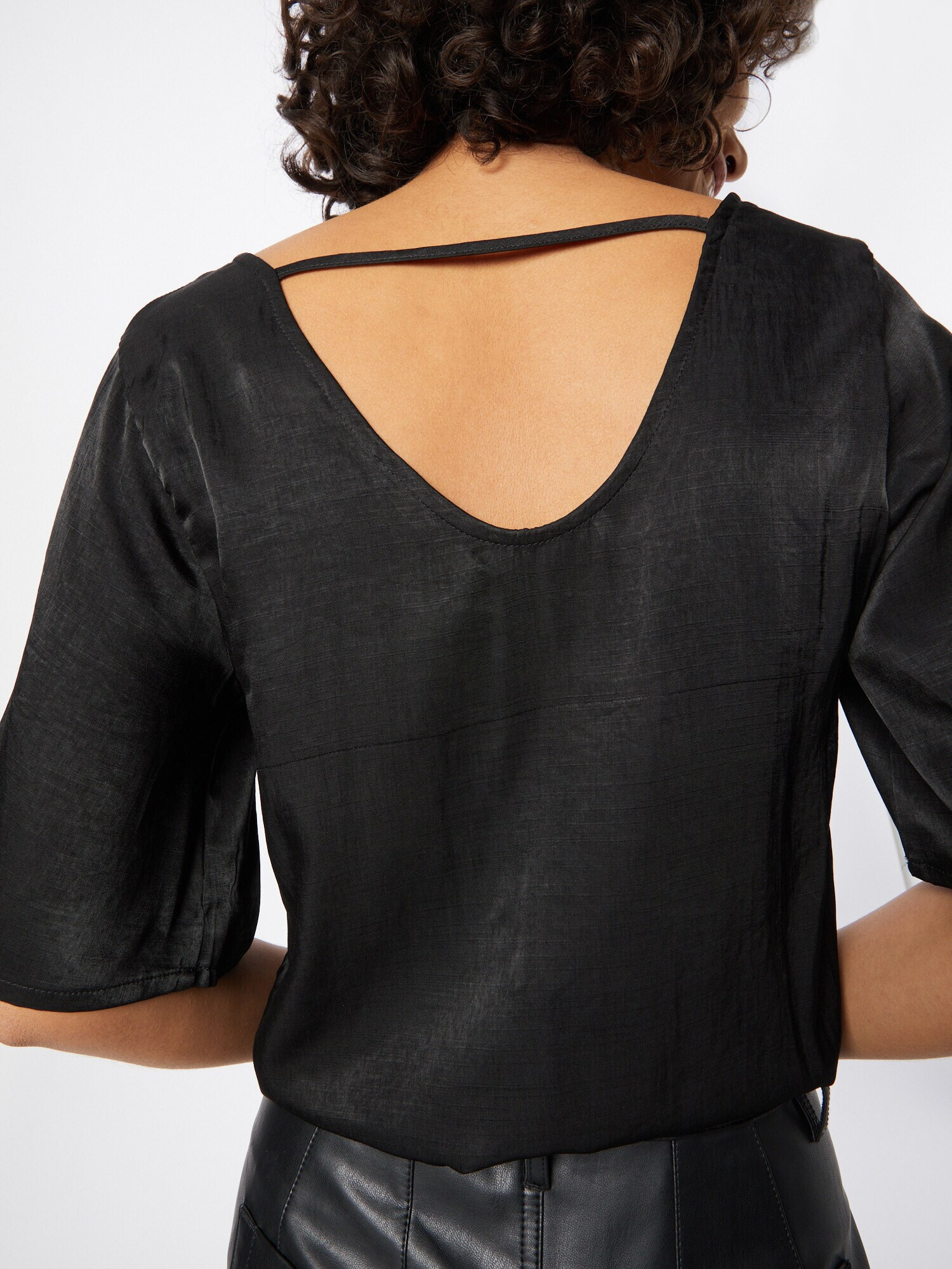 Noisy may Tricou body 'RAINY' negru - Pled.ro