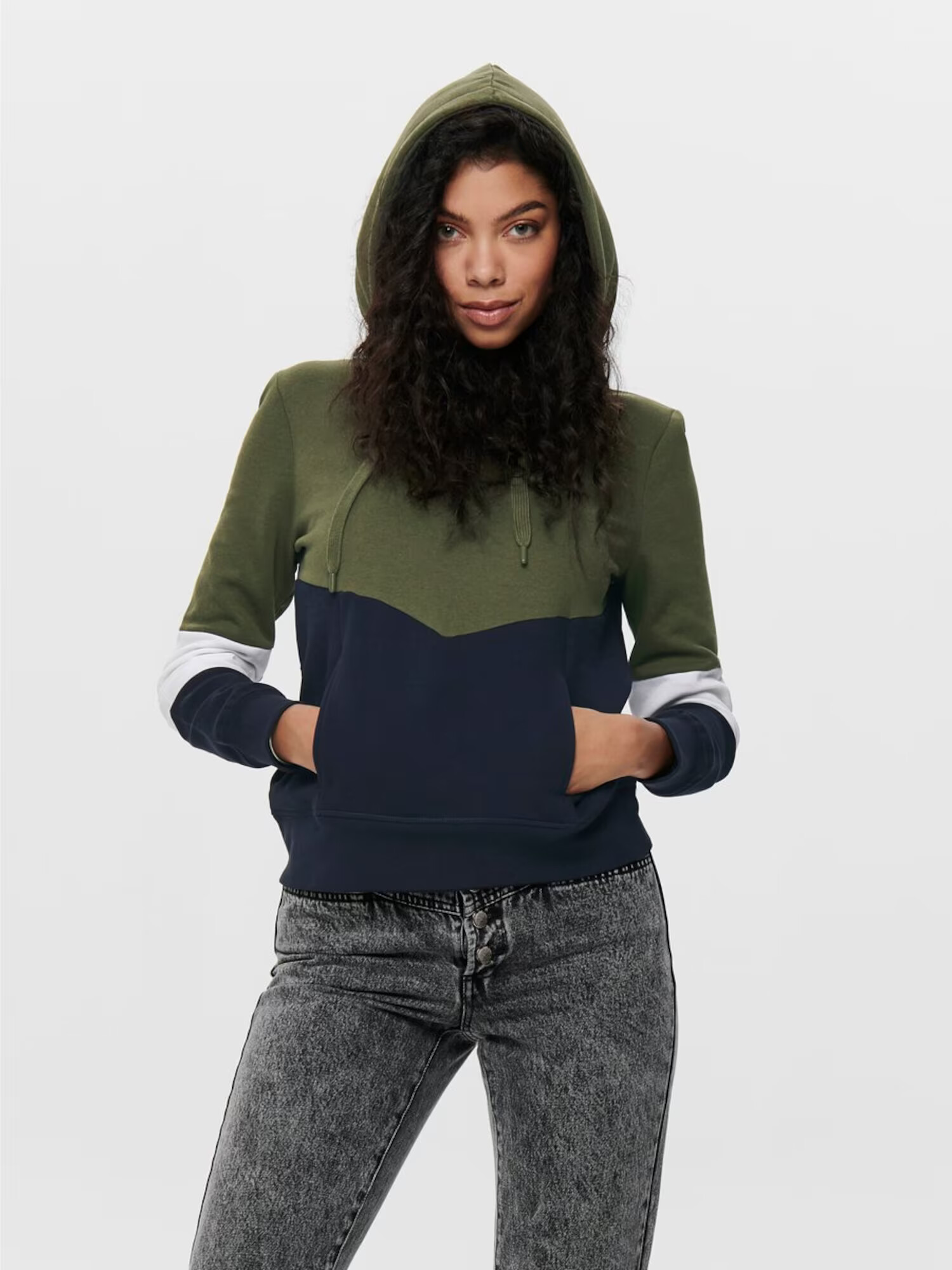 ONLY Bluză de molton 'ONLPEAR LS BLOCKING HOOD SWT' verde - Pled.ro