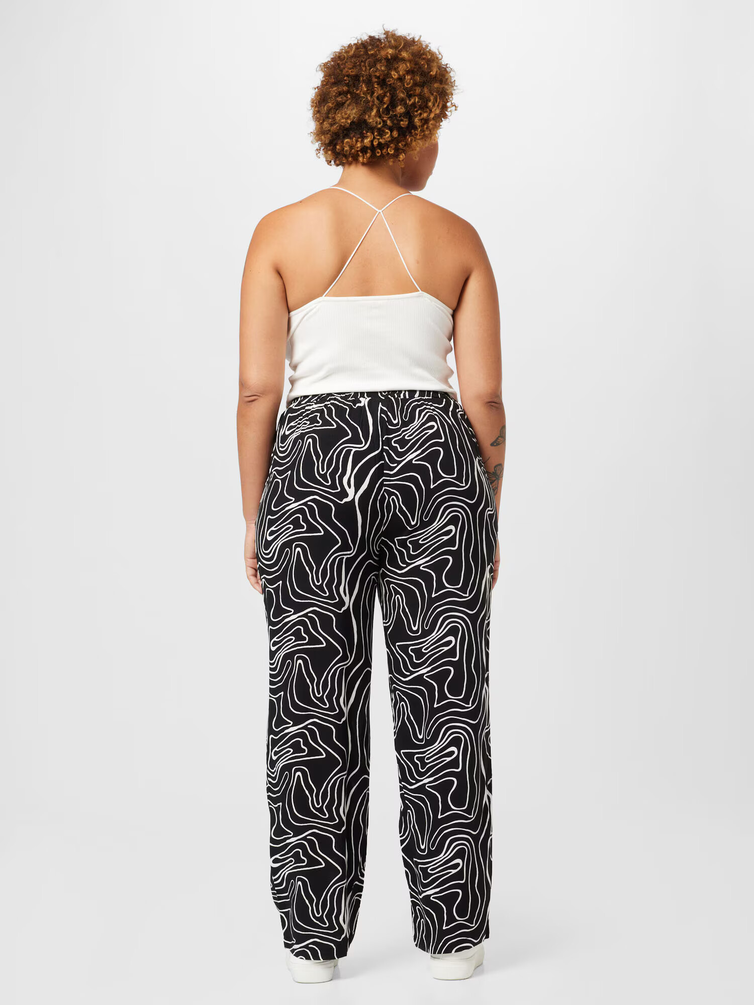 ONLY Carmakoma Pantaloni 'DES ALLIE' negru / alb - Pled.ro