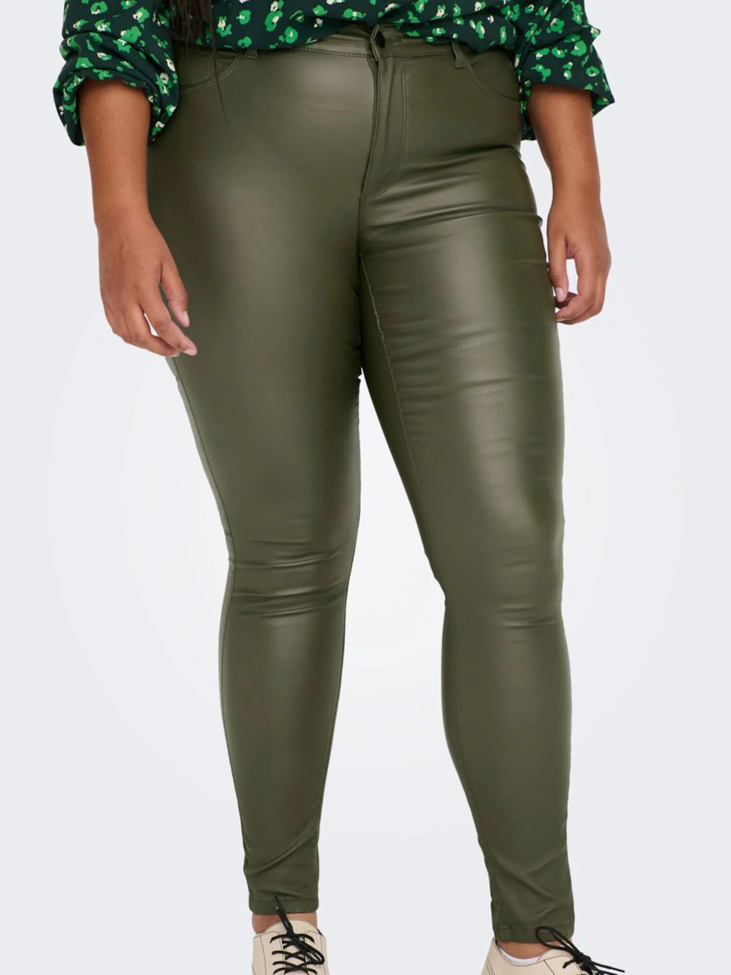 ONLY Carmakoma Pantaloni 'Punk' verde - Pled.ro