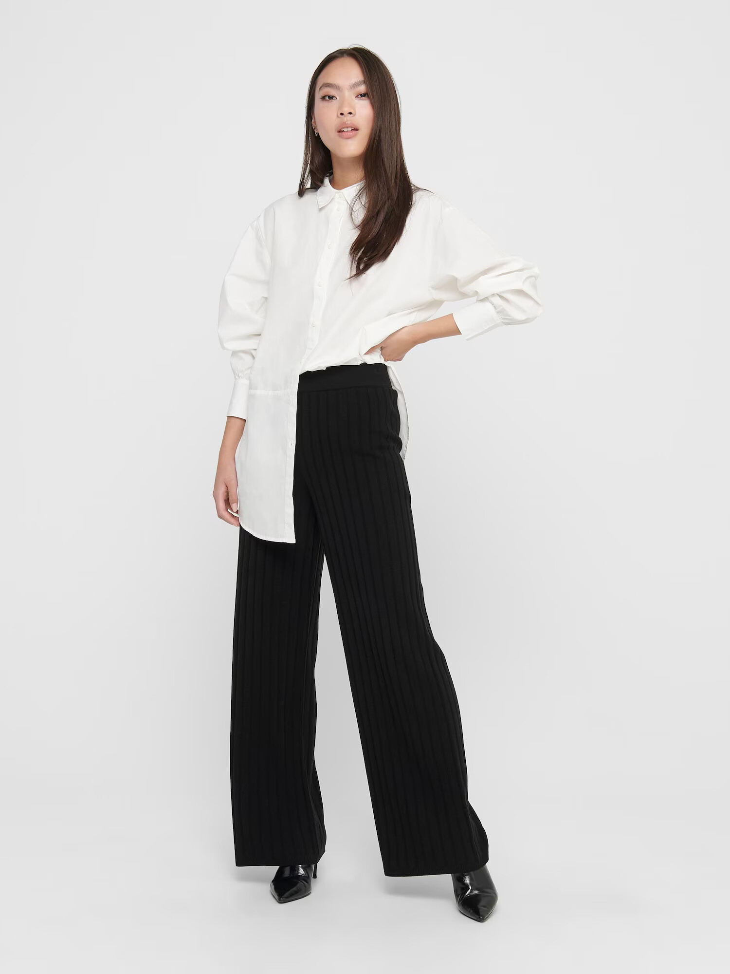 ONLY Pantaloni 'Tessa' negru - Pled.ro