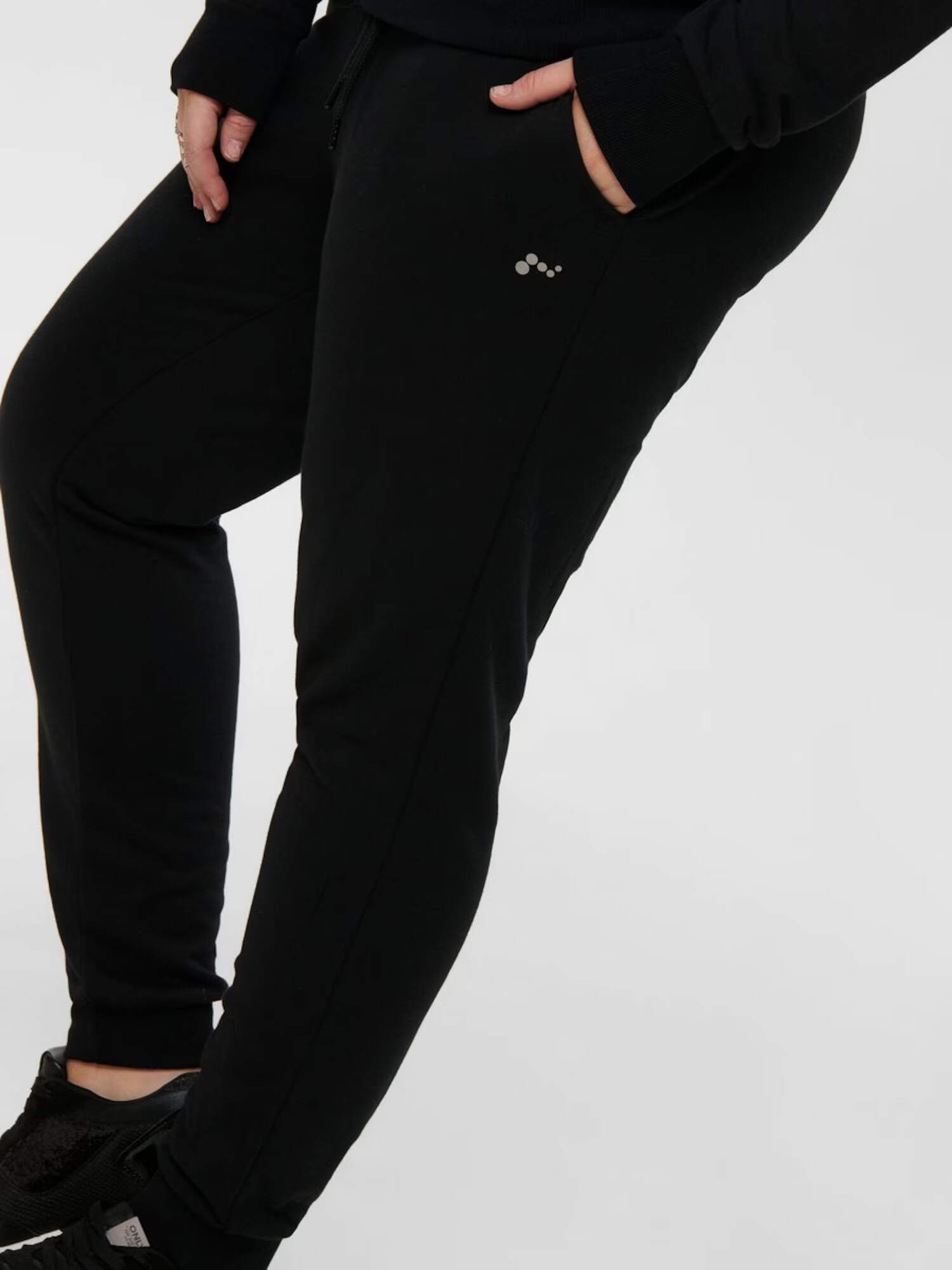 Only Play Curvy Pantaloni sport 'ELINA' negru - Pled.ro