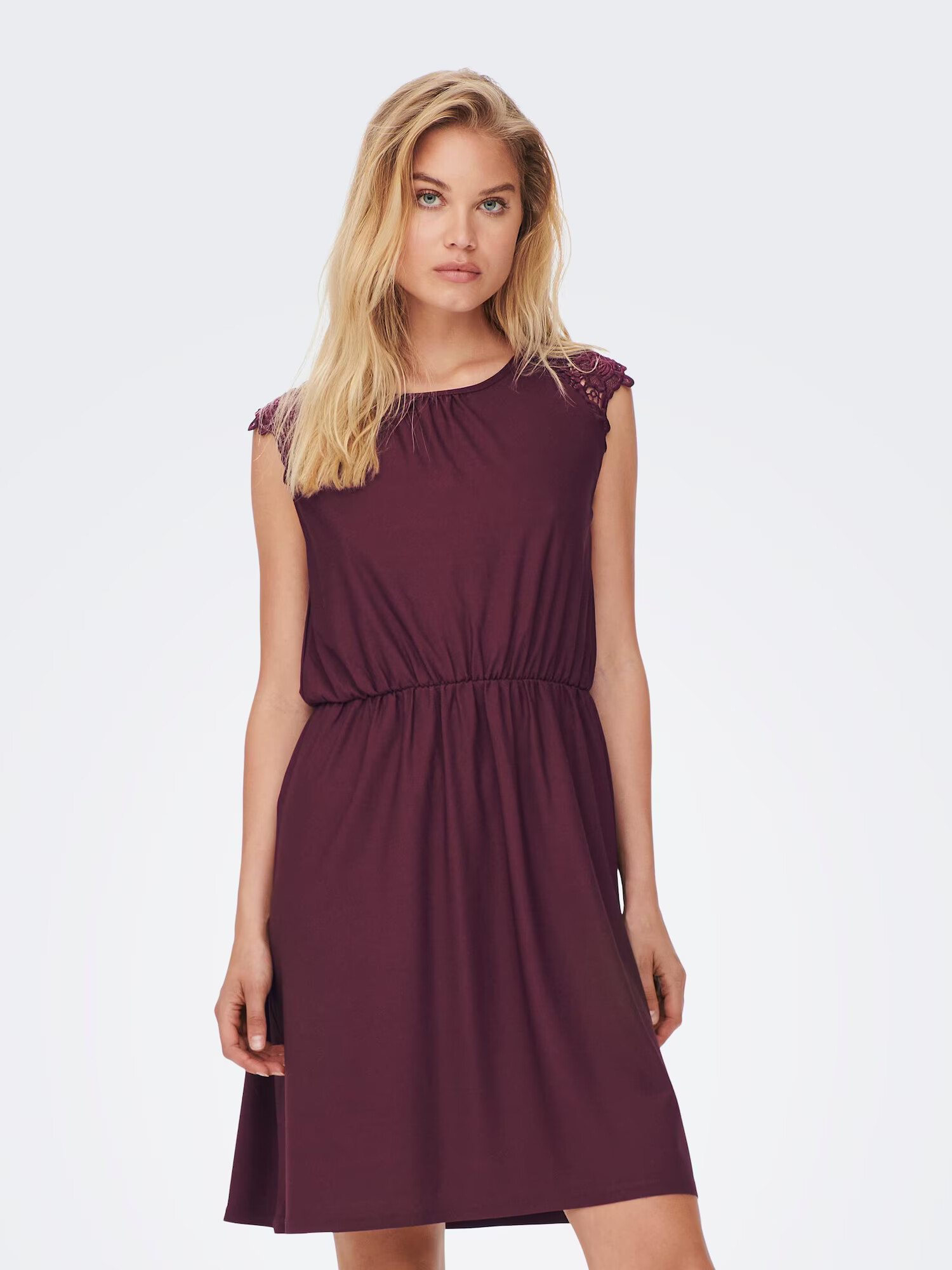 ONLY Rochie 'Silja' roșu burgundy - Pled.ro