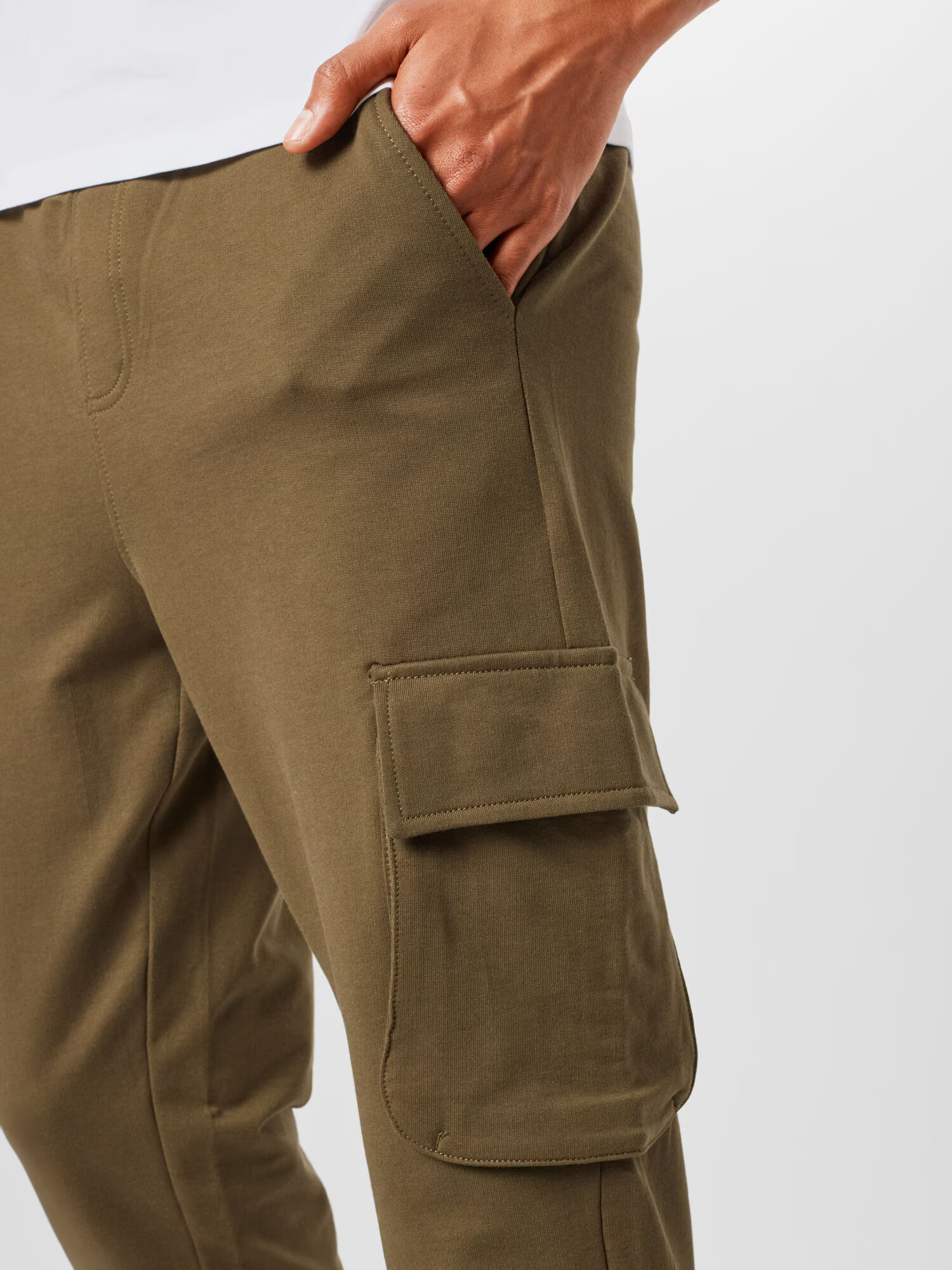 Only & Sons Pantaloni cu buzunare 'Kian' oliv - Pled.ro